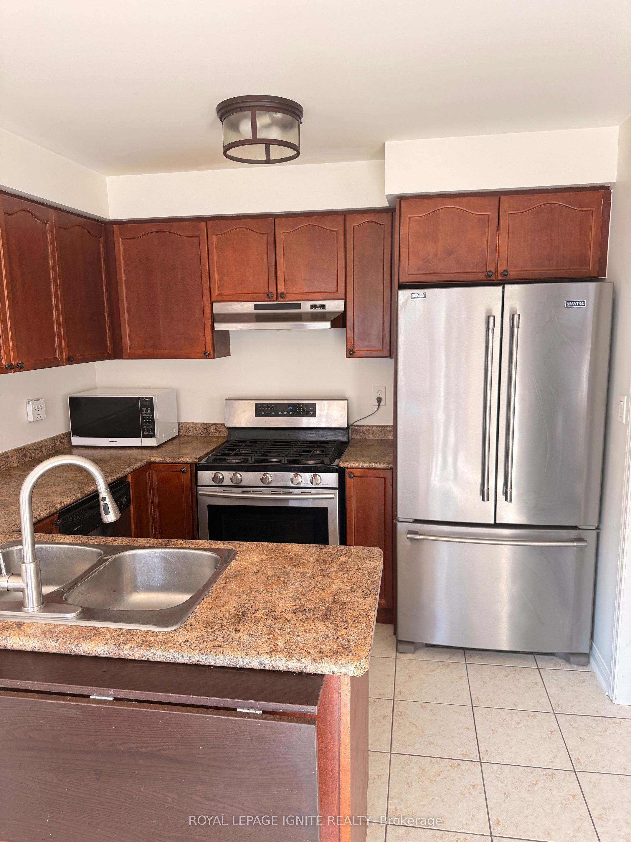865 Shepherd Place, Milton, ON L9T 6L8 photo 5