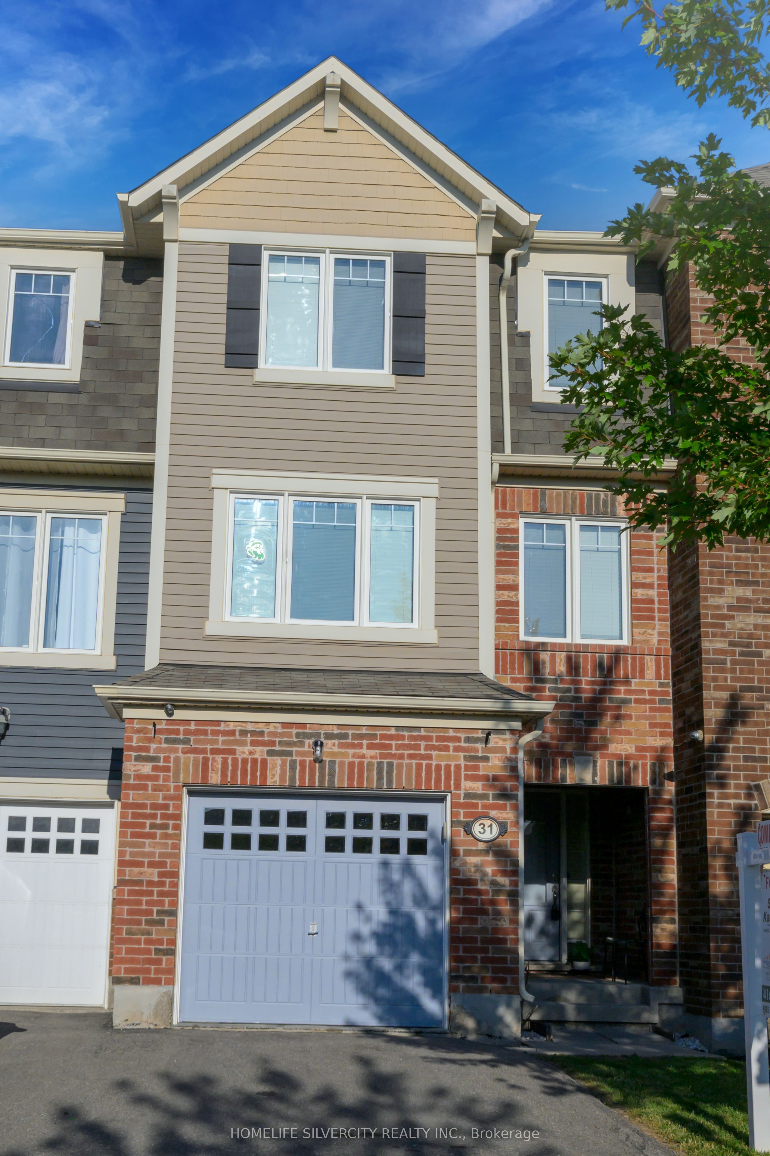 31 Betterton Crescent, Brampton, ON L7A 0S5 photo 2
