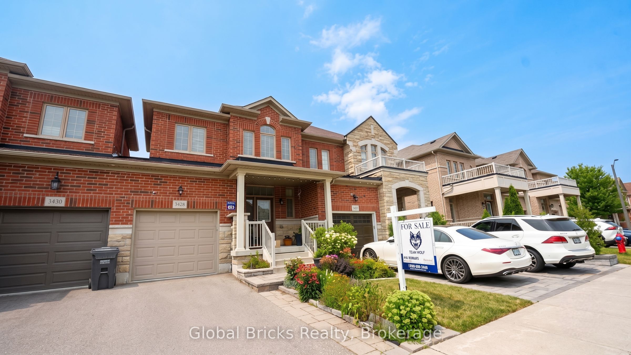 3428 Stoney Crescent, Mississauga, ON L5M 0N7 photo 2