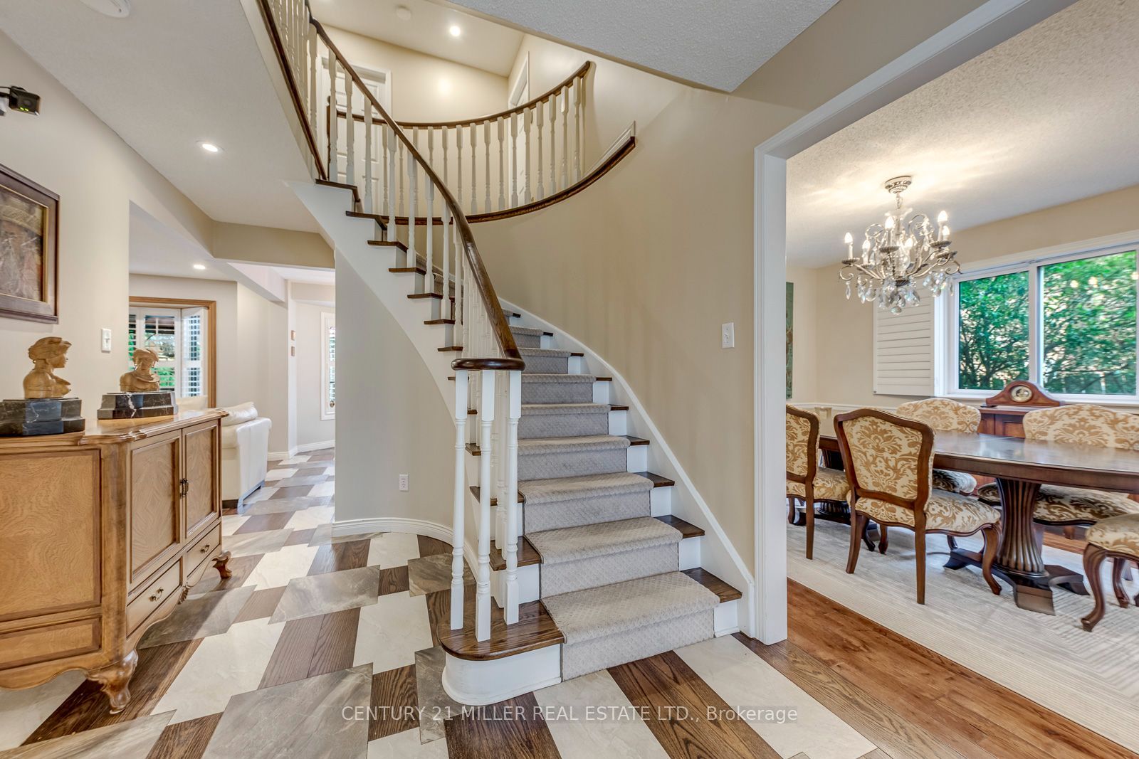 1379 Bramblewood Green N/A, Oakville, ON L6M 2R6 photo 5