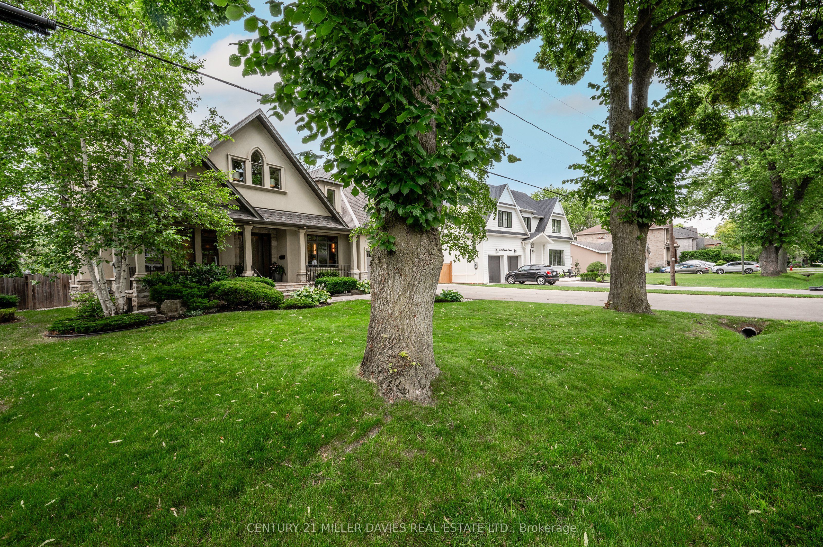 249 Lakeside Avenue, Burlington, ON L7N 1Y4 photo 3
