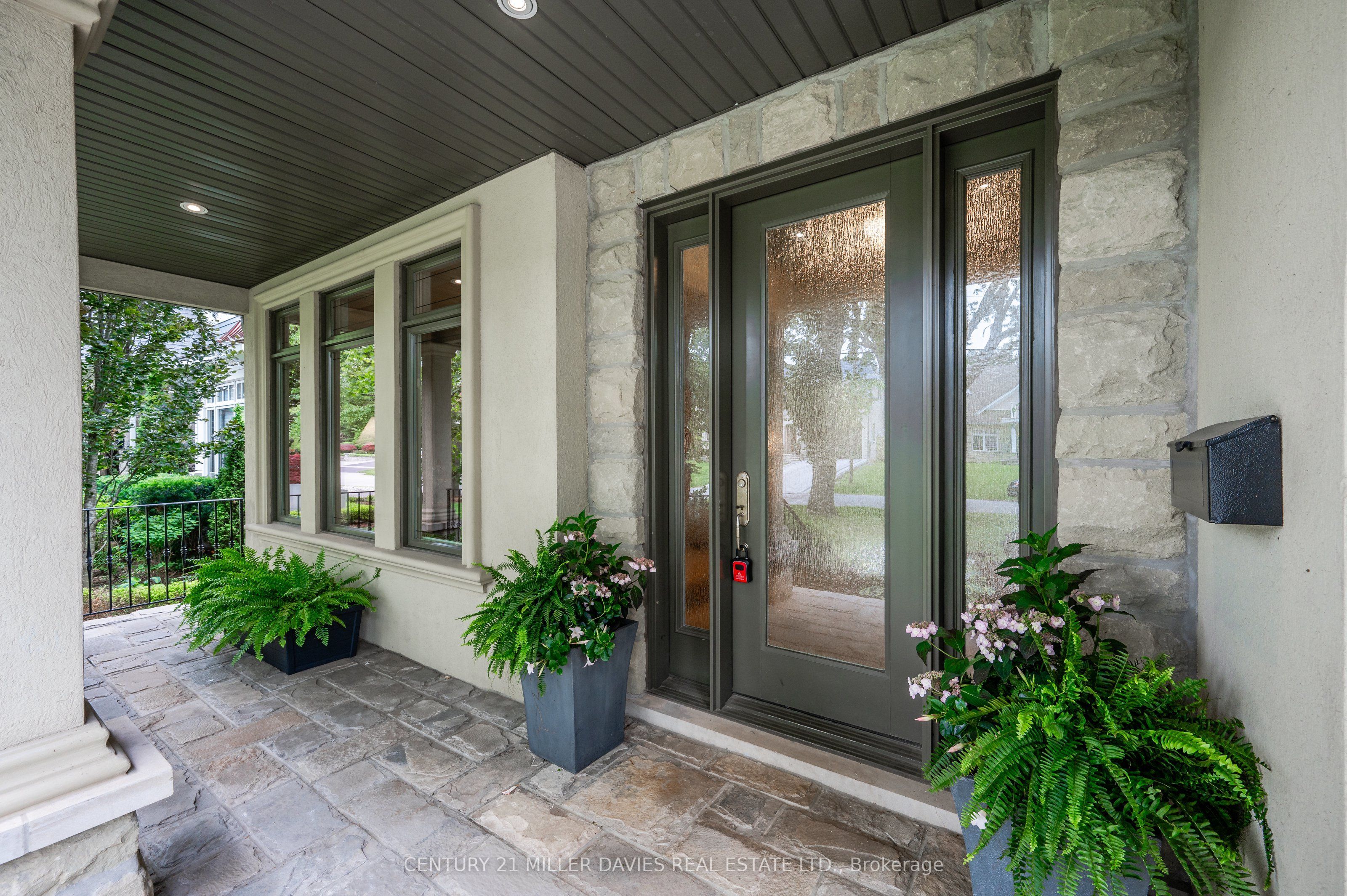 249 Lakeside Avenue, Burlington, ON L7N 1Y4 photo 4