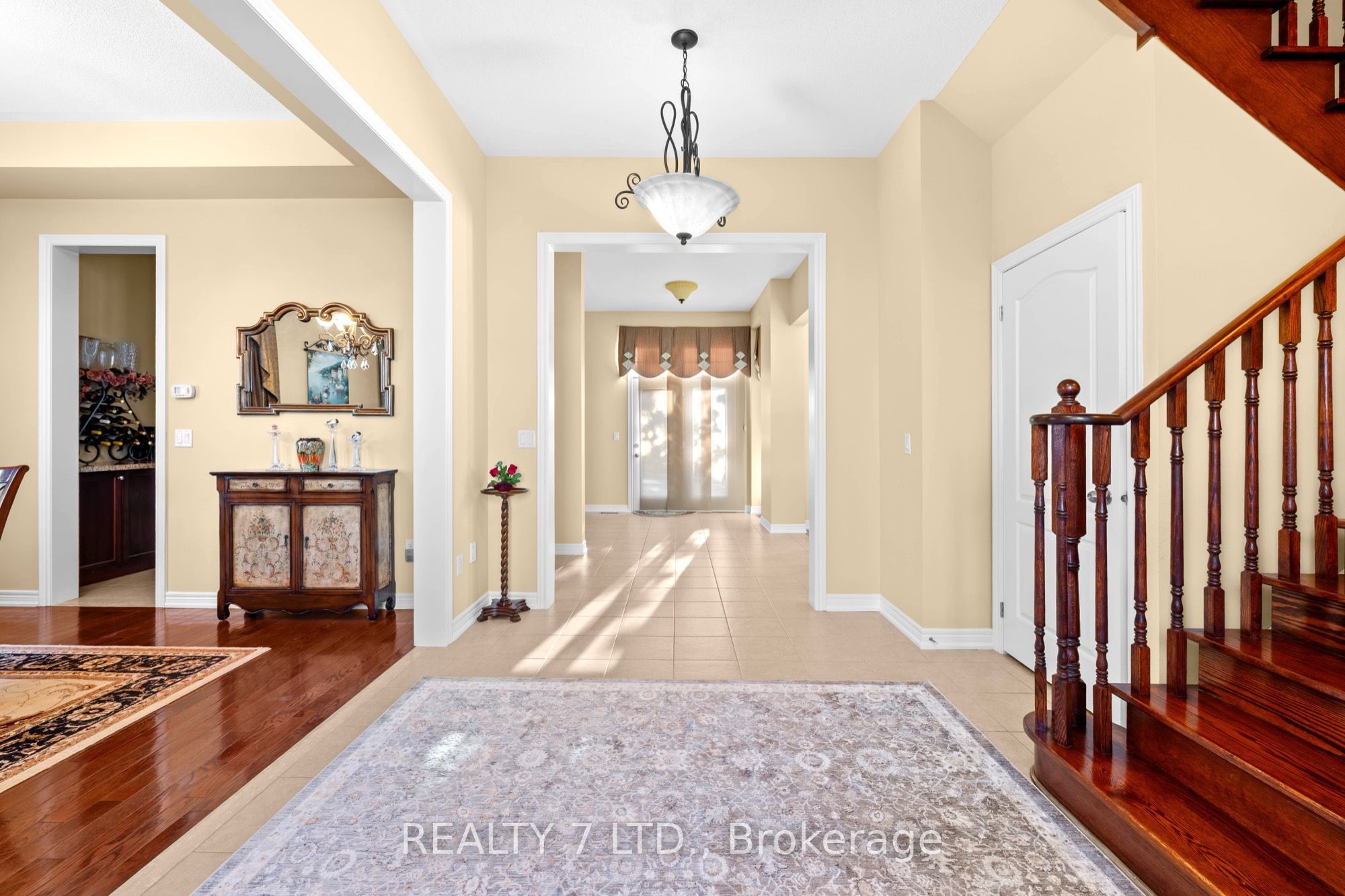 3217 Swiss Court, Mississauga, ON L5N 5T9 photo 5