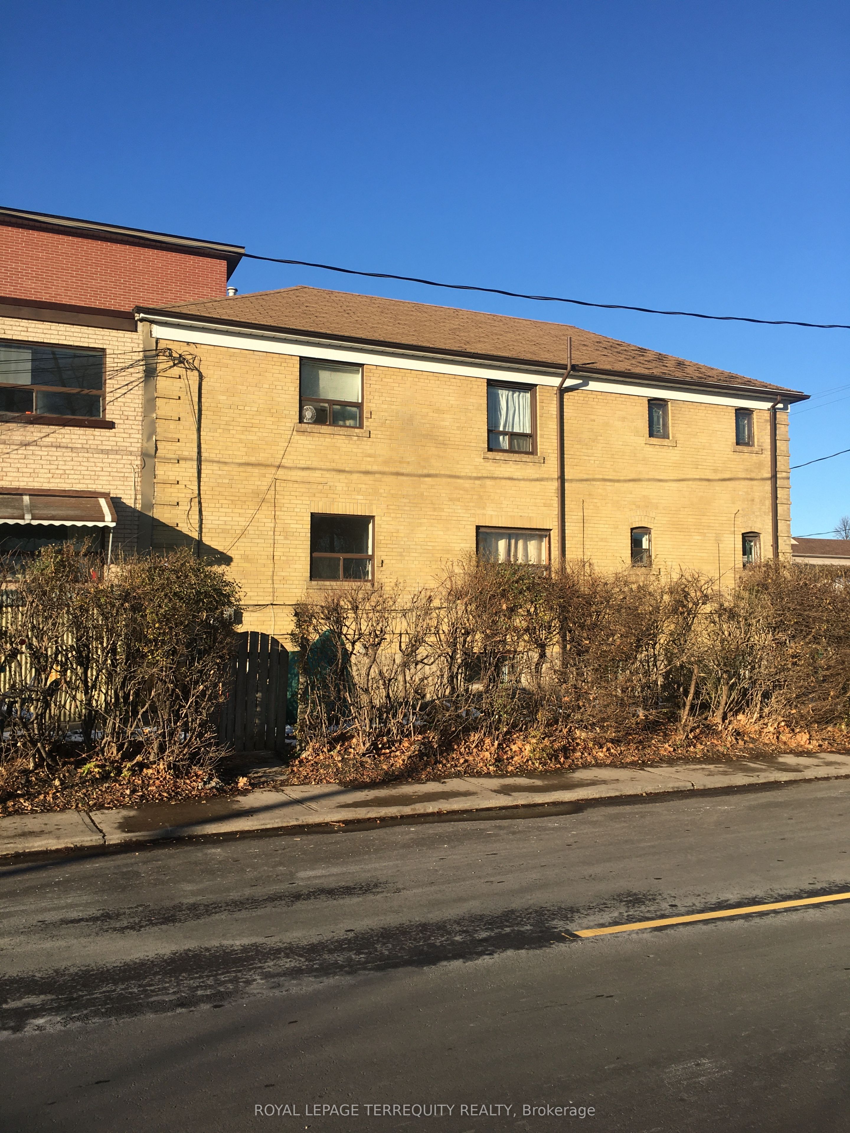 118 Christie Street Unit 3, Toronto, ON M6G 3B2