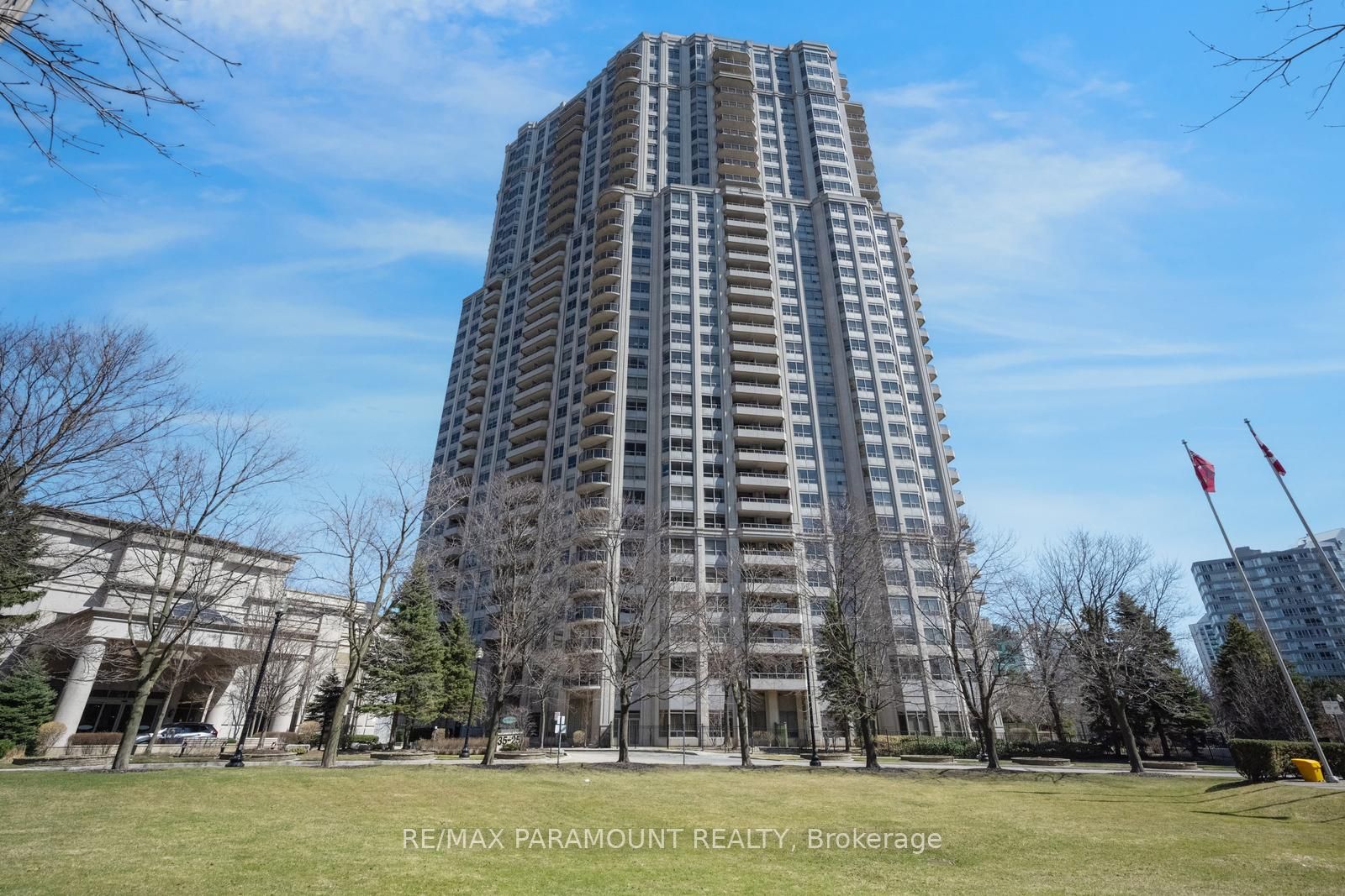 25 Kingsbridge Garden Circle 616, Mississauga, ON L5R 4B1