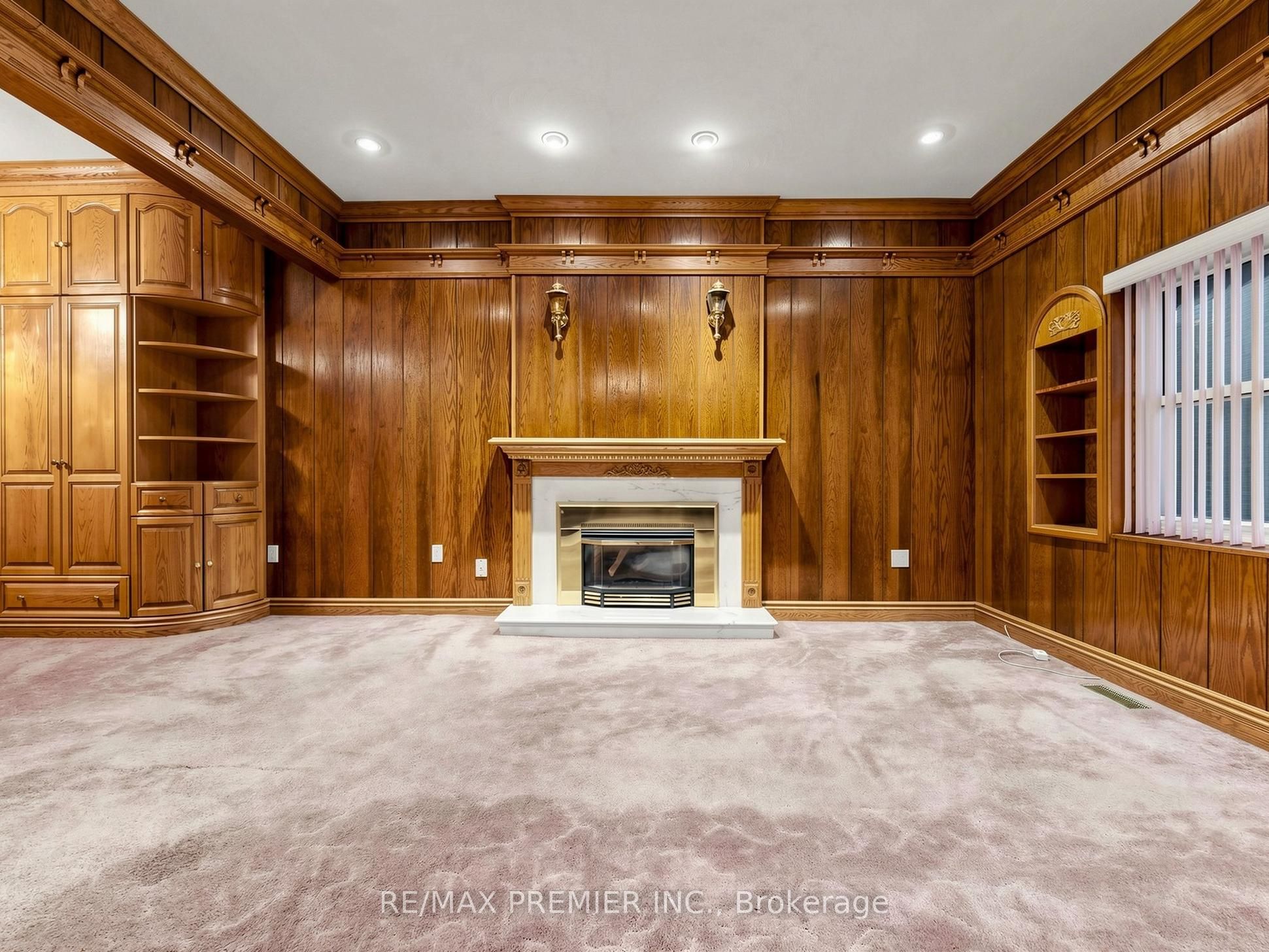 32 Ritchie Avenue, Toronto, ON M6R 2J8