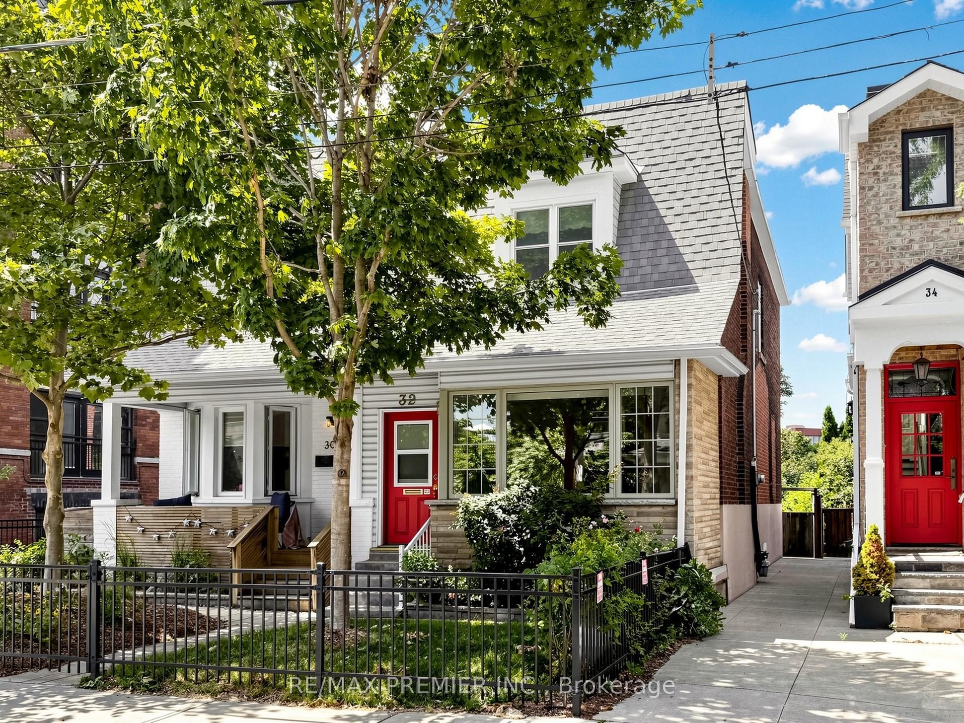32 Ritchie Avenue, Toronto, ON M6R 2J8 photo 5