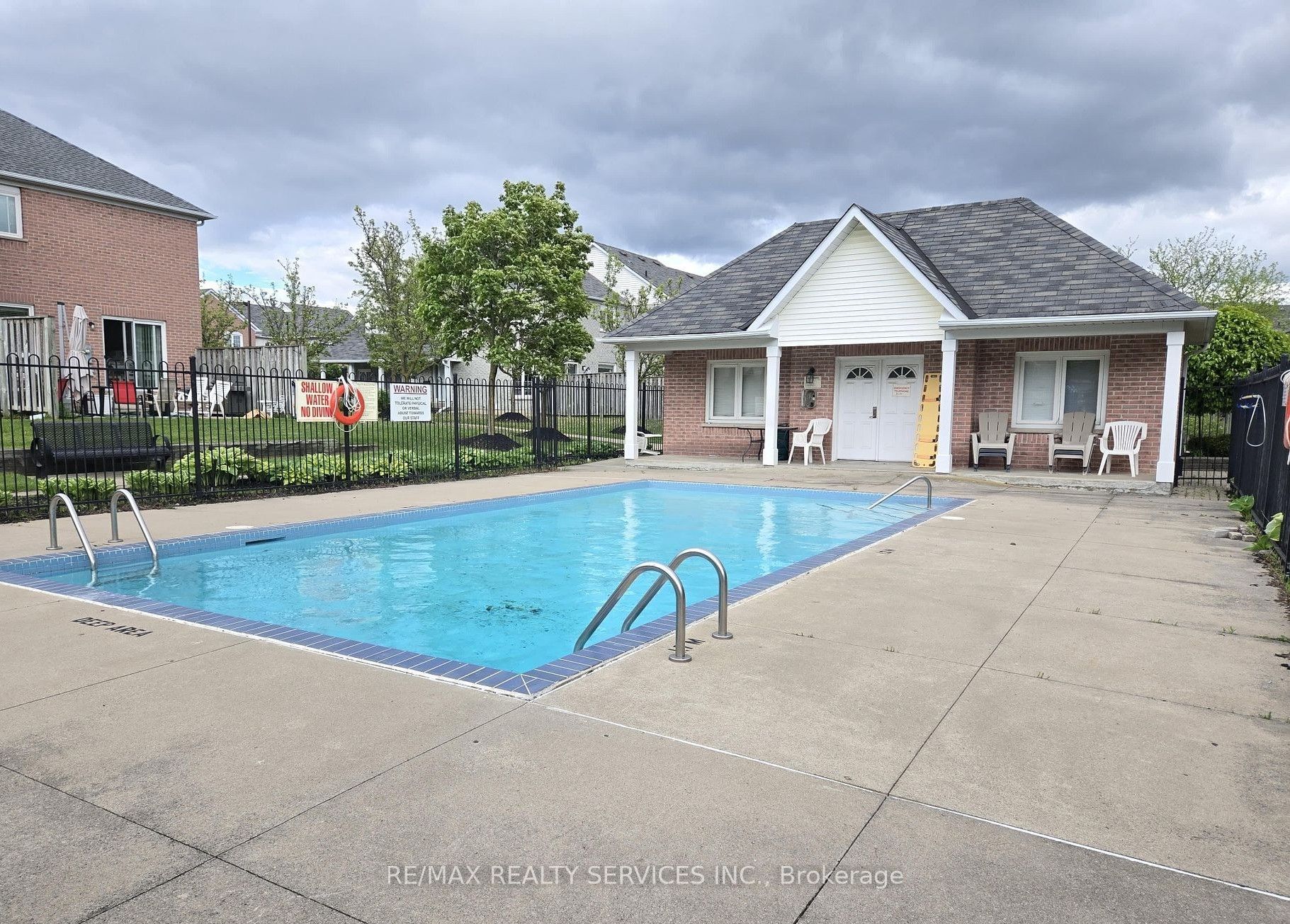 5205 Glen Erin Drive E 26A, Mississauga, ON L5M 5N6