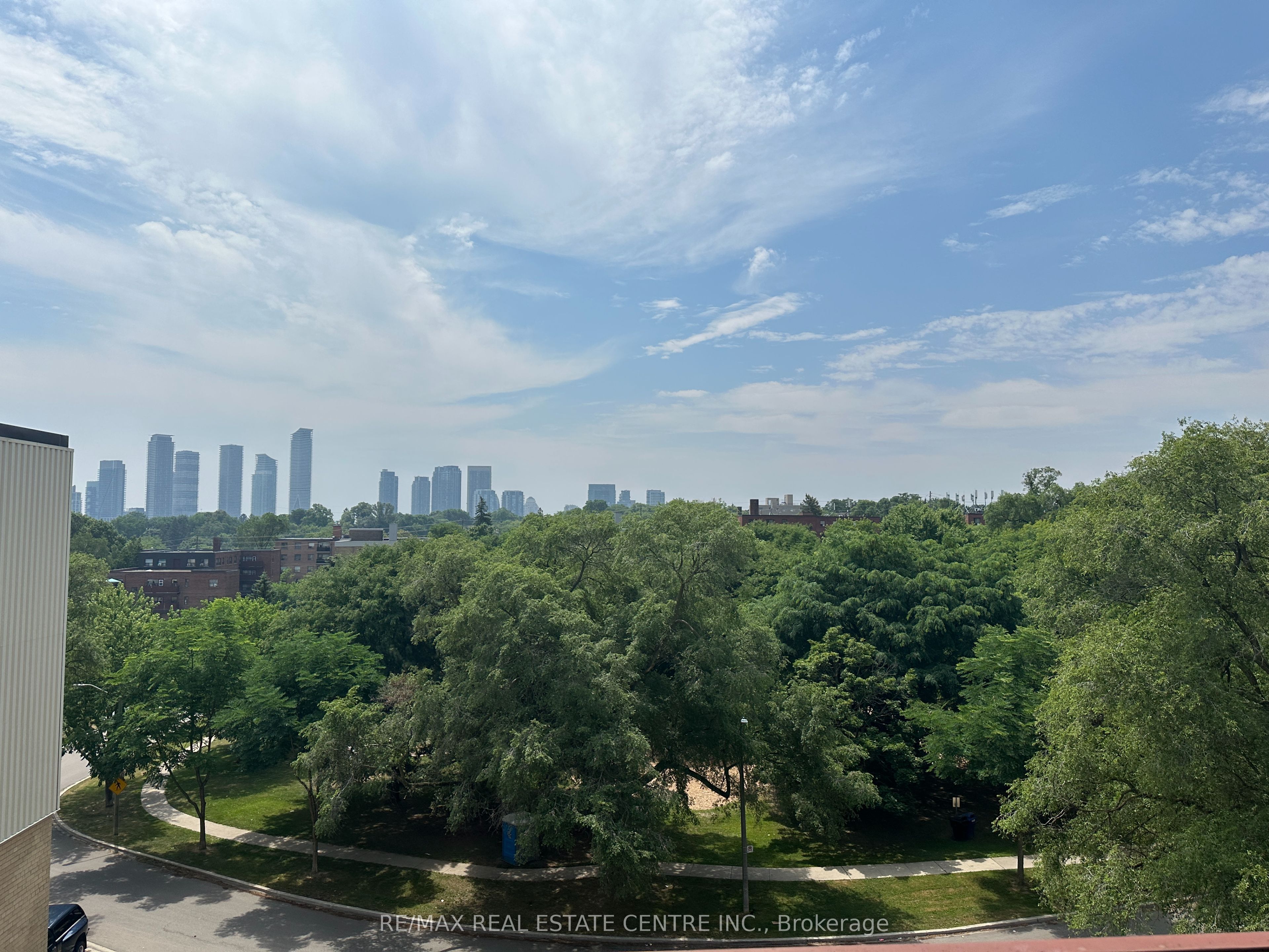 5 Hill Heights Road 507, Toronto, ON M8Y 1Y9 photo 3
