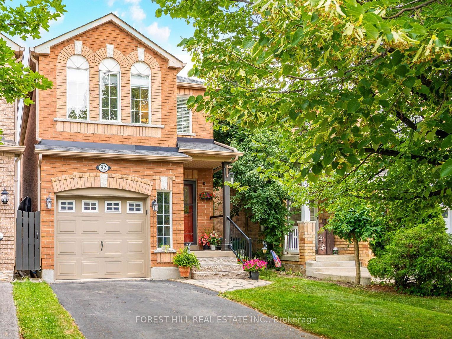 92 Senator Way, Caledon, ON L7E 2S6 photo 2