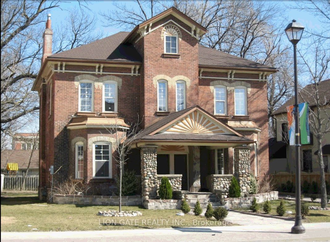 198 Main Street N Main, Brampton, ON L6X 1N2