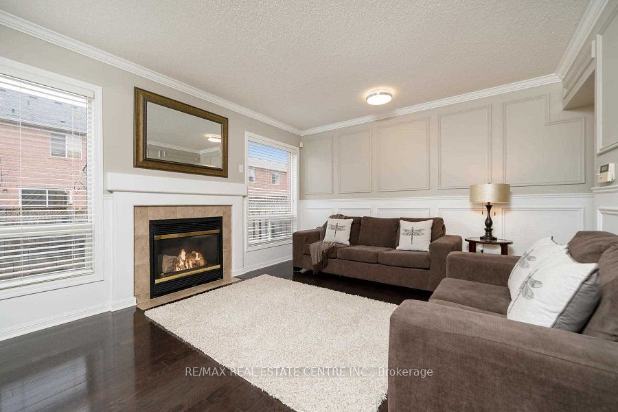 665 Thompson Road S, Milton, ON L9T 5W8 photo 5