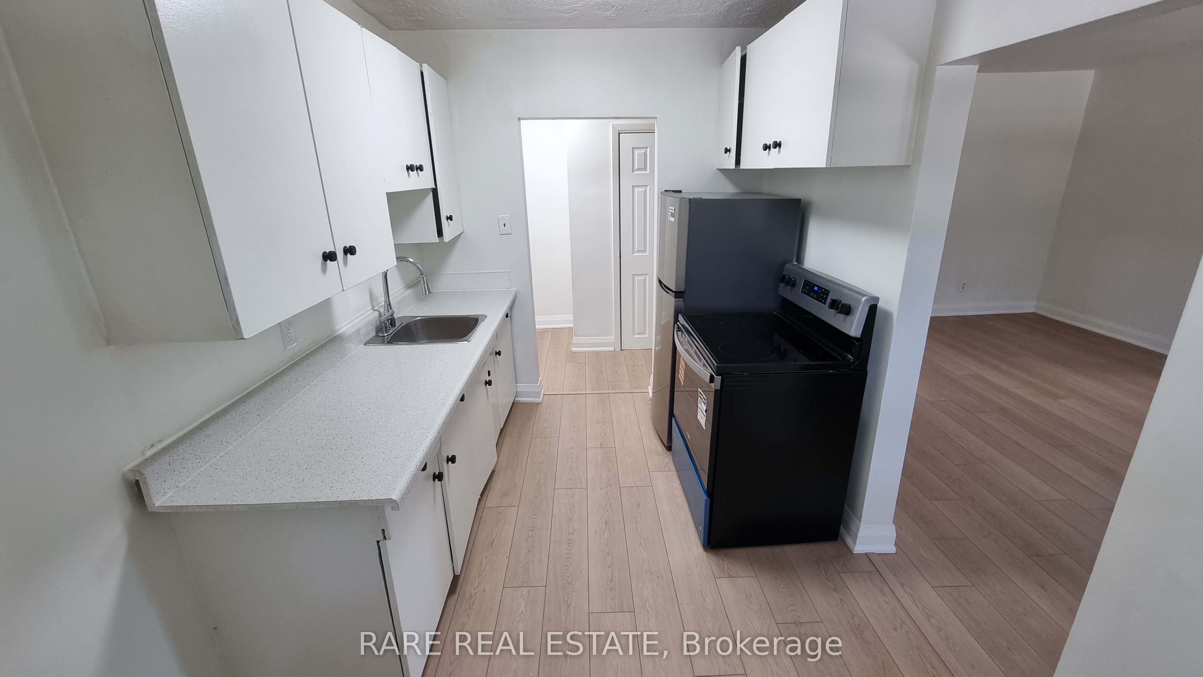 431 Martha Street W 7, Burlington, ON L7R 2P6 photo 4
