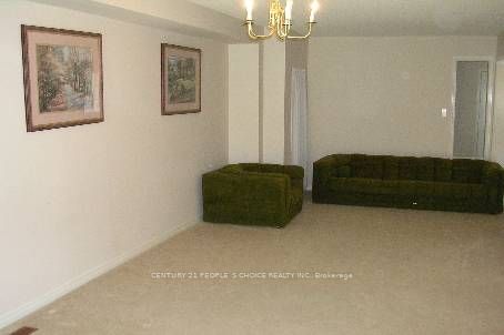 97 Zia Dodda Crescent, Brampton, ON L6P 1J4 photo 3