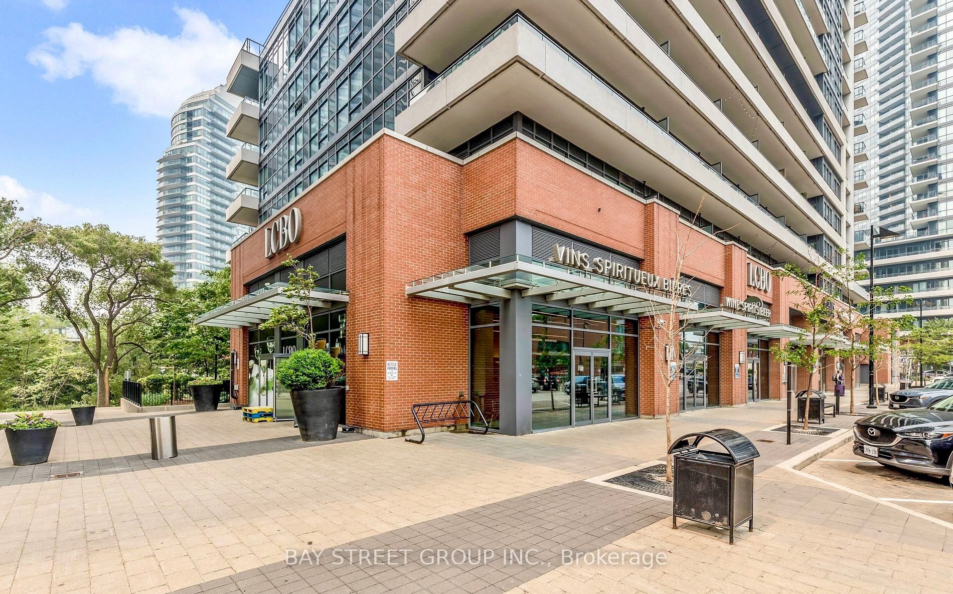 2212 Lake Shore Boulevard W 4304, Toronto, ON M8V 0C2 photo 5