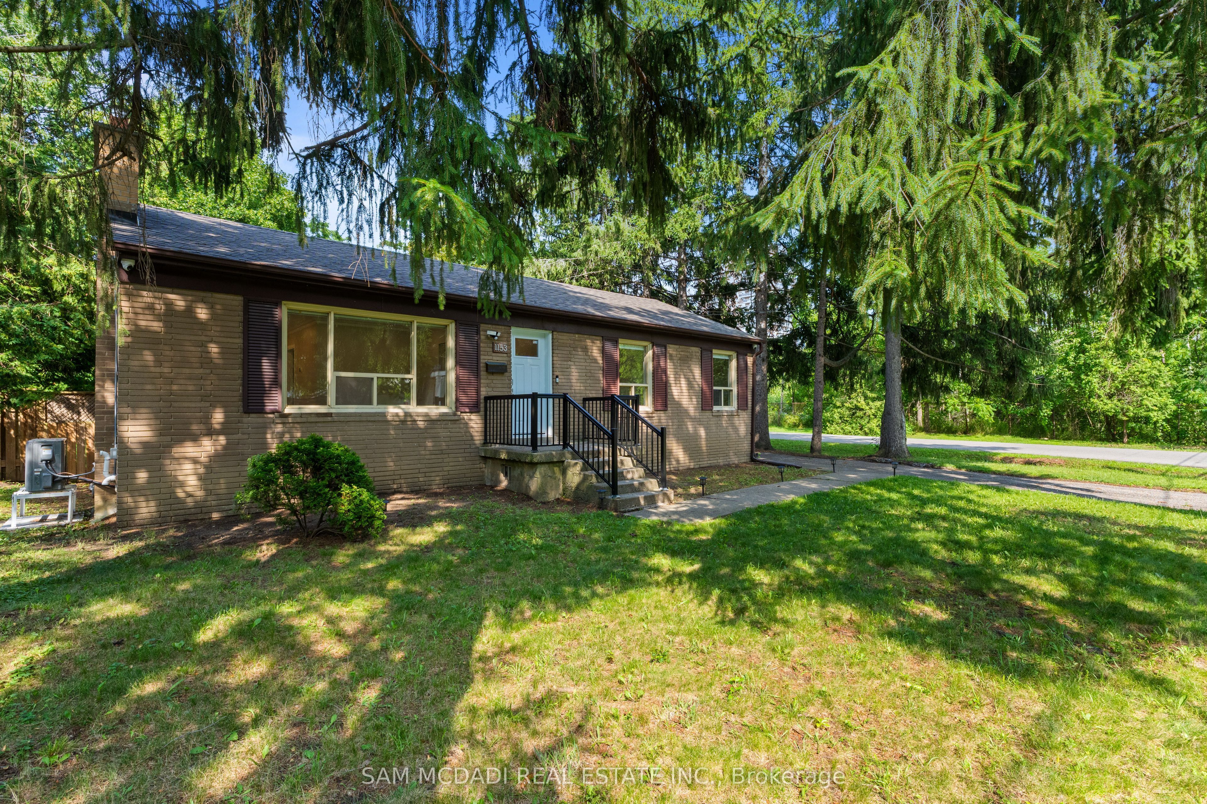 1153 Mona - BSMT Road, Mississauga, ON L5G 2Z8