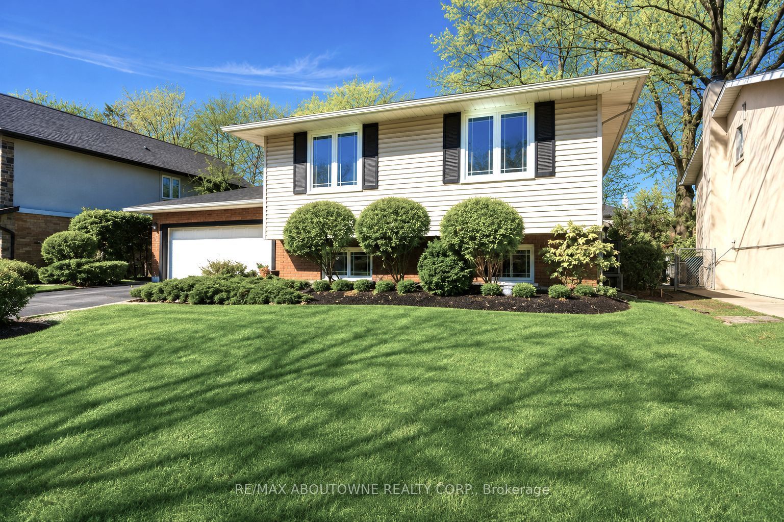 2165 Dunedin Road, Oakville, ON L6J 5V2 photo 4