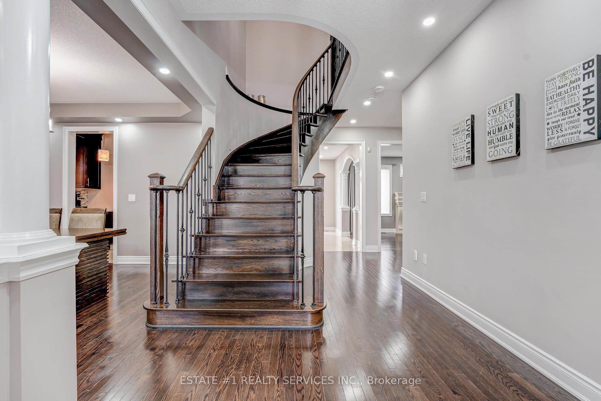 20 Maybeck Drive, Brampton, ON L6X 0Z1 photo 3