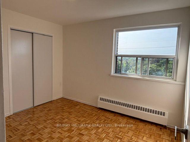515 North Service Road 2-611, Mississauga, ON L5A 1B3 photo 5