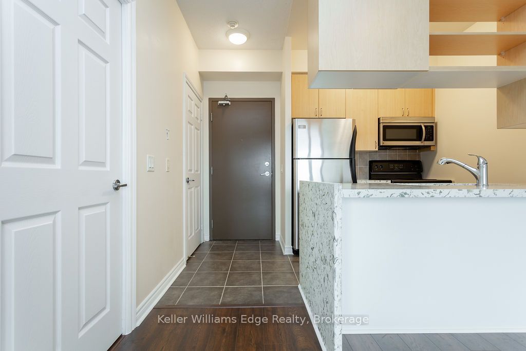 2365 Central Park Drive 1008, Oakville, ON L6H 0C7 photo 4