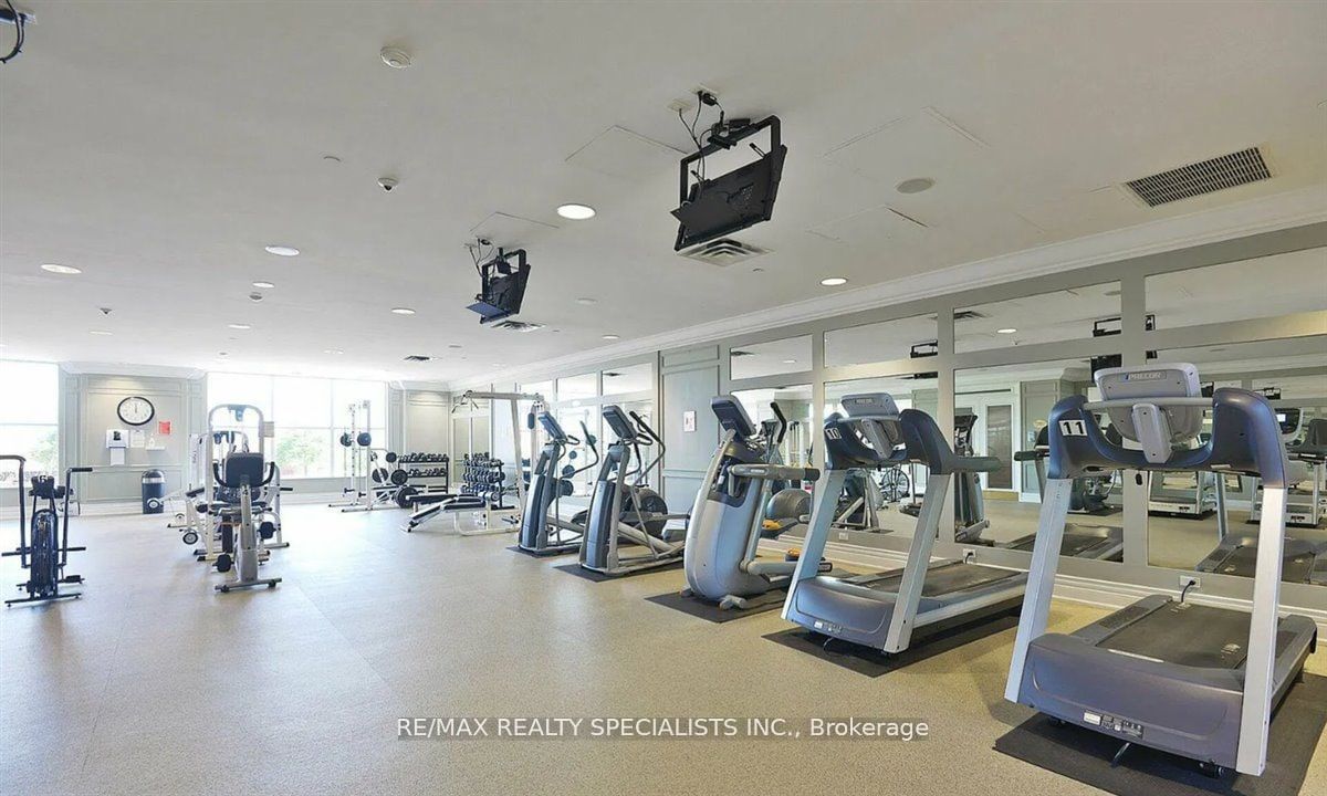 25 Kingsbridge Garden Circle 1720, Mississauga, ON L5R 4B1 photo 5