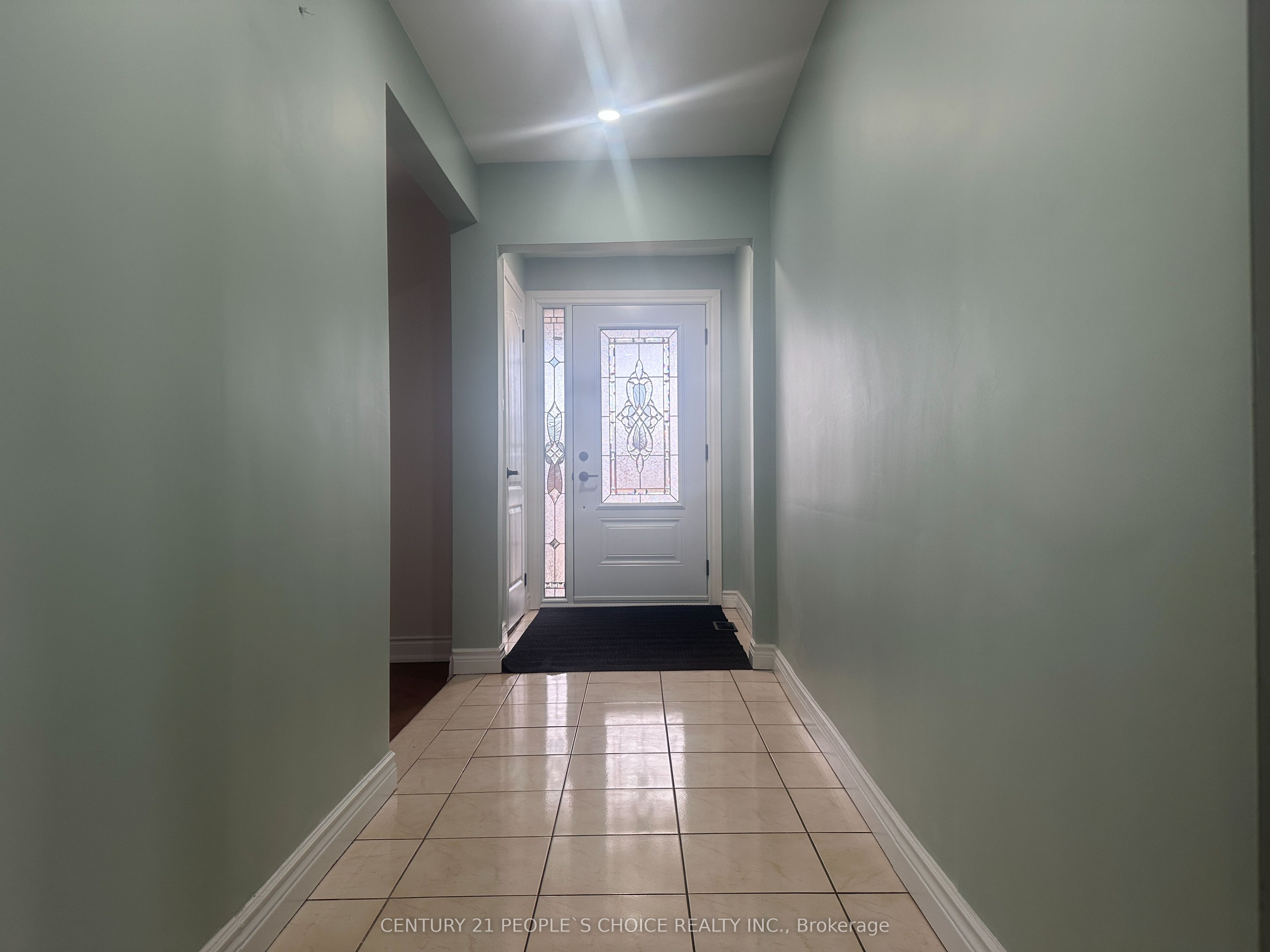 7490 Middleshire Drive, Mississauga, ON L4T 3S2 photo 4