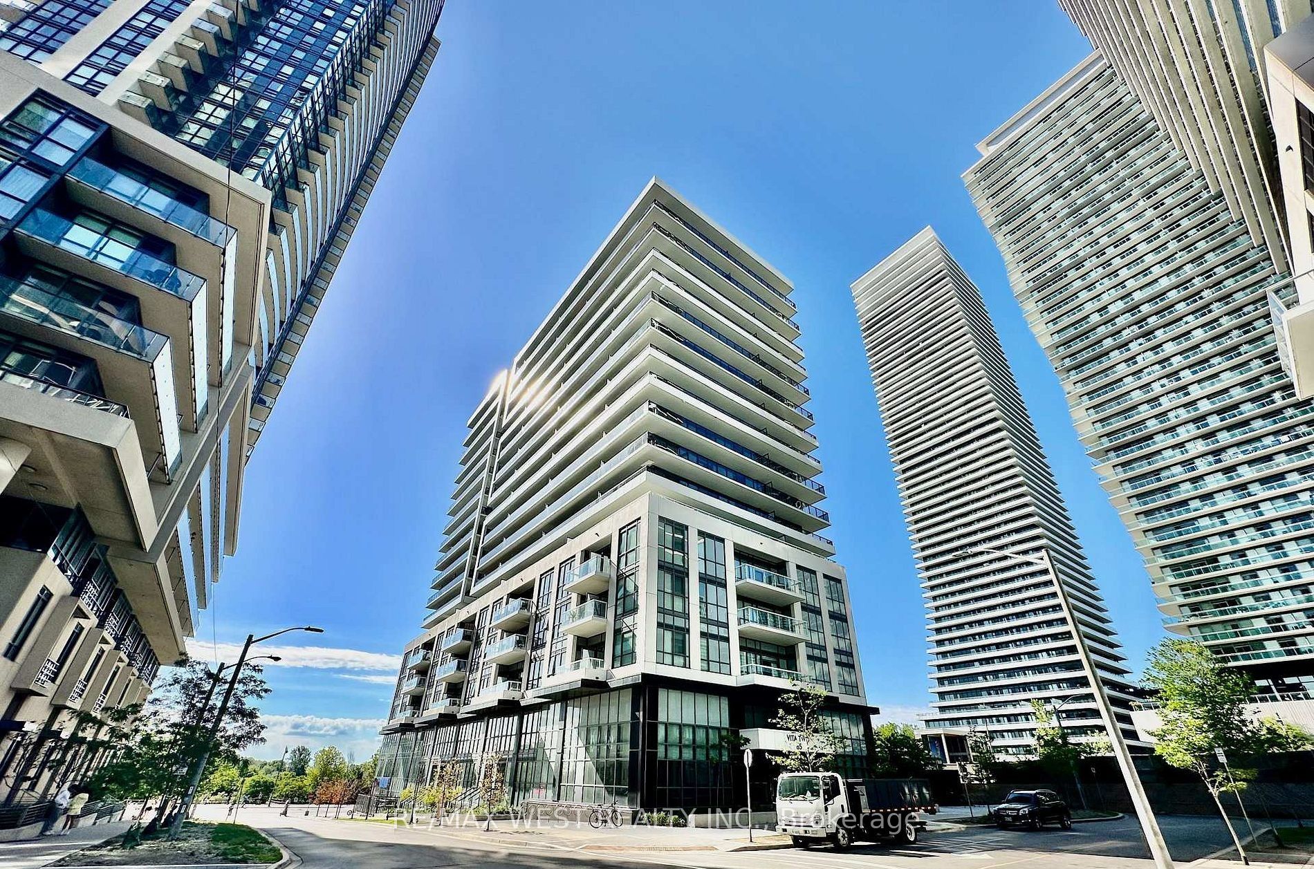 65 Annie Craig Drive 302, Toronto, ON M8V 0G3