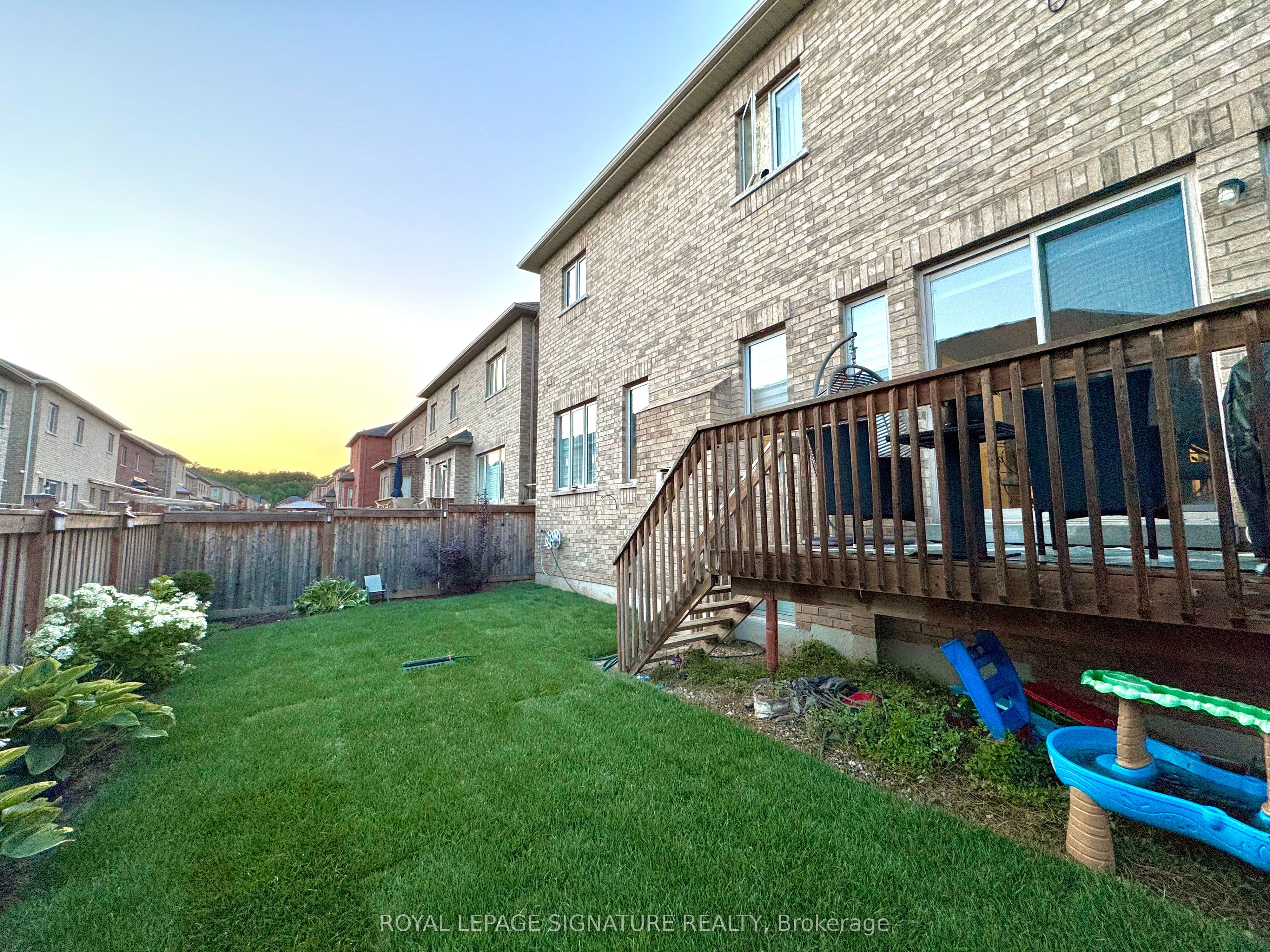 3184 Meadow Marsh Crescent, Oakville, ON L6H 0T2 photo 4
