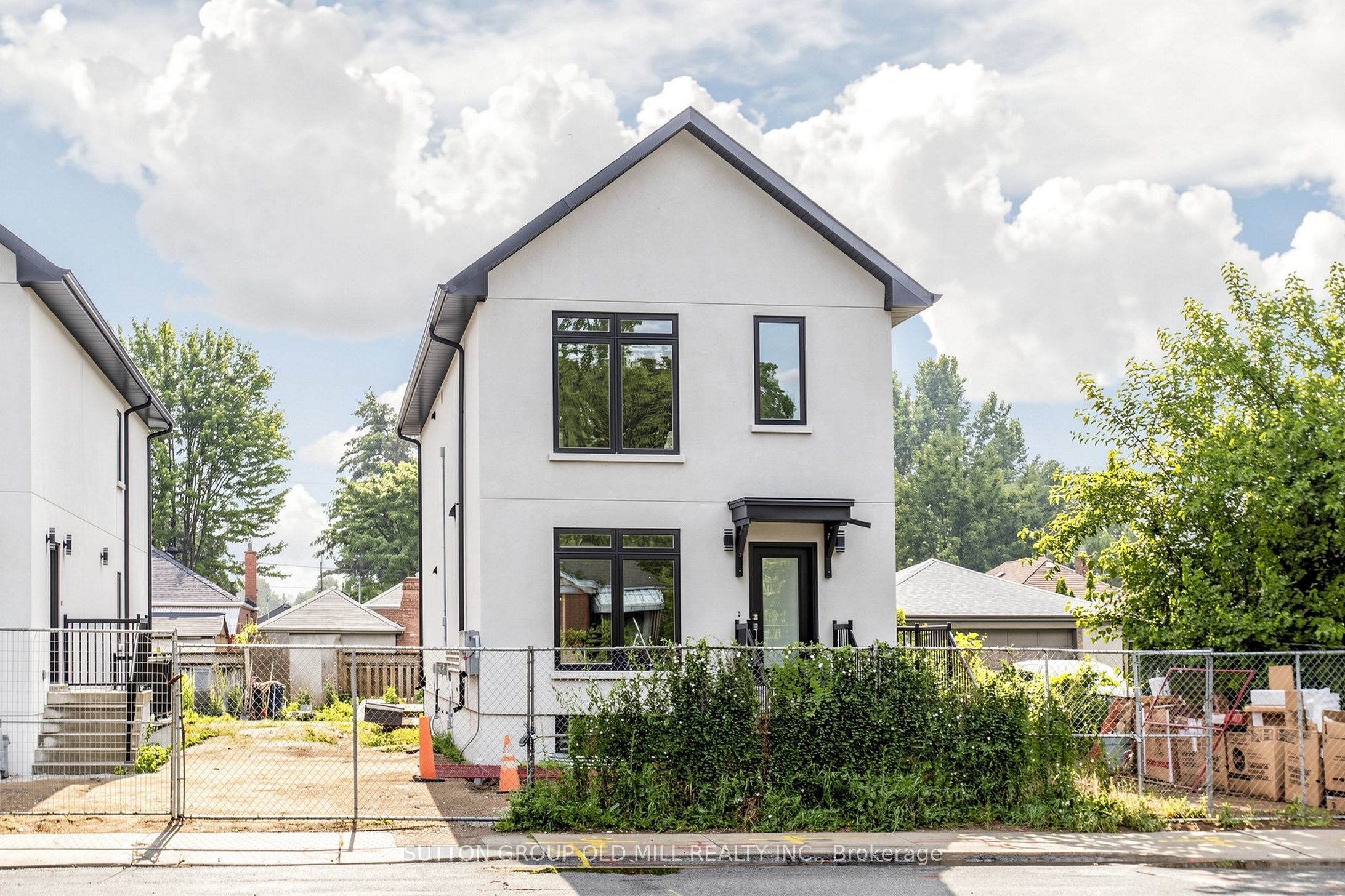 1925 Lawrence Avenue W 1, Toronto, ON M9N 1G8 photo 3