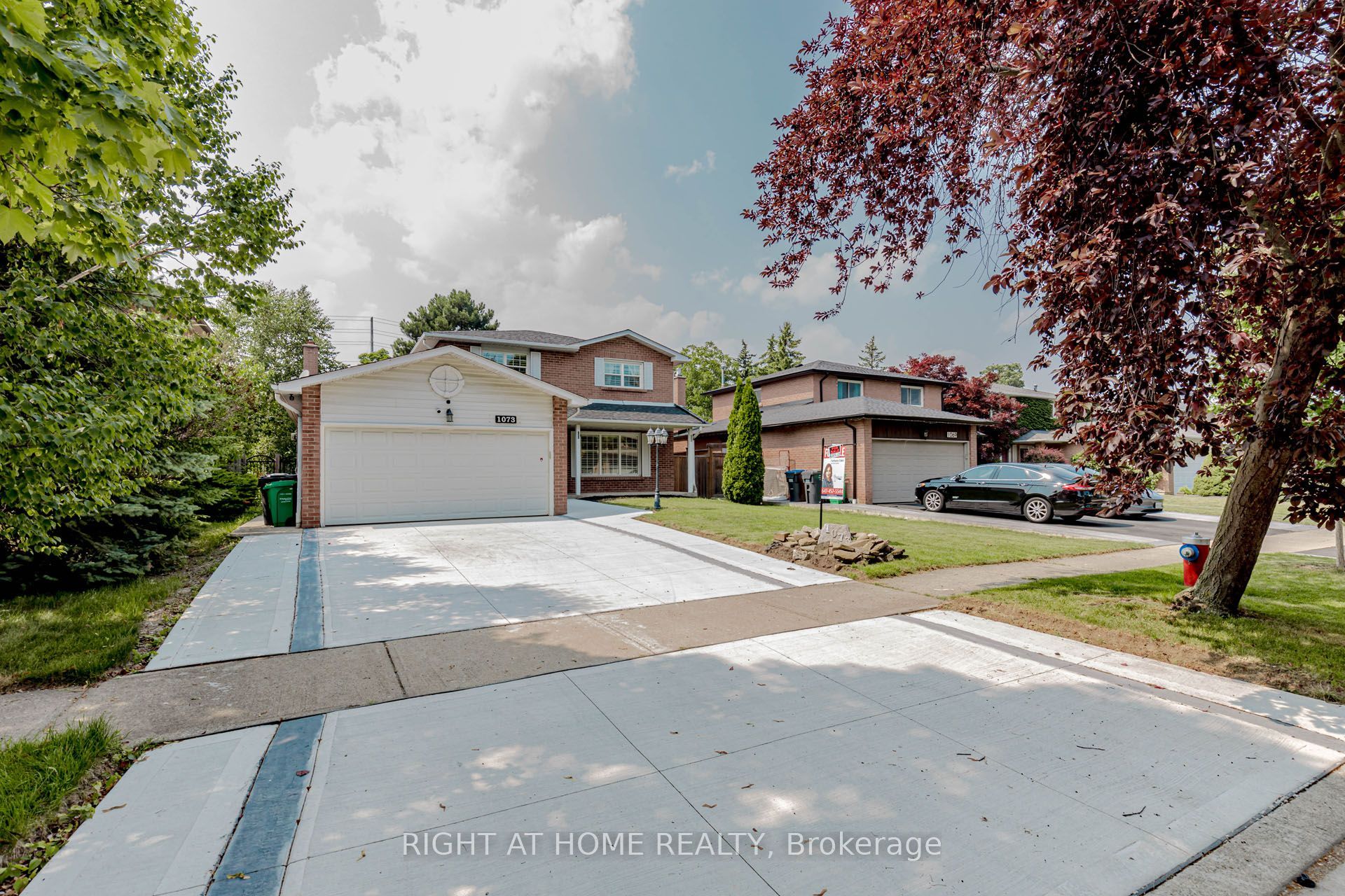 1073 Mesa Crescent, Mississauga, ON L5R 3E7 photo 3
