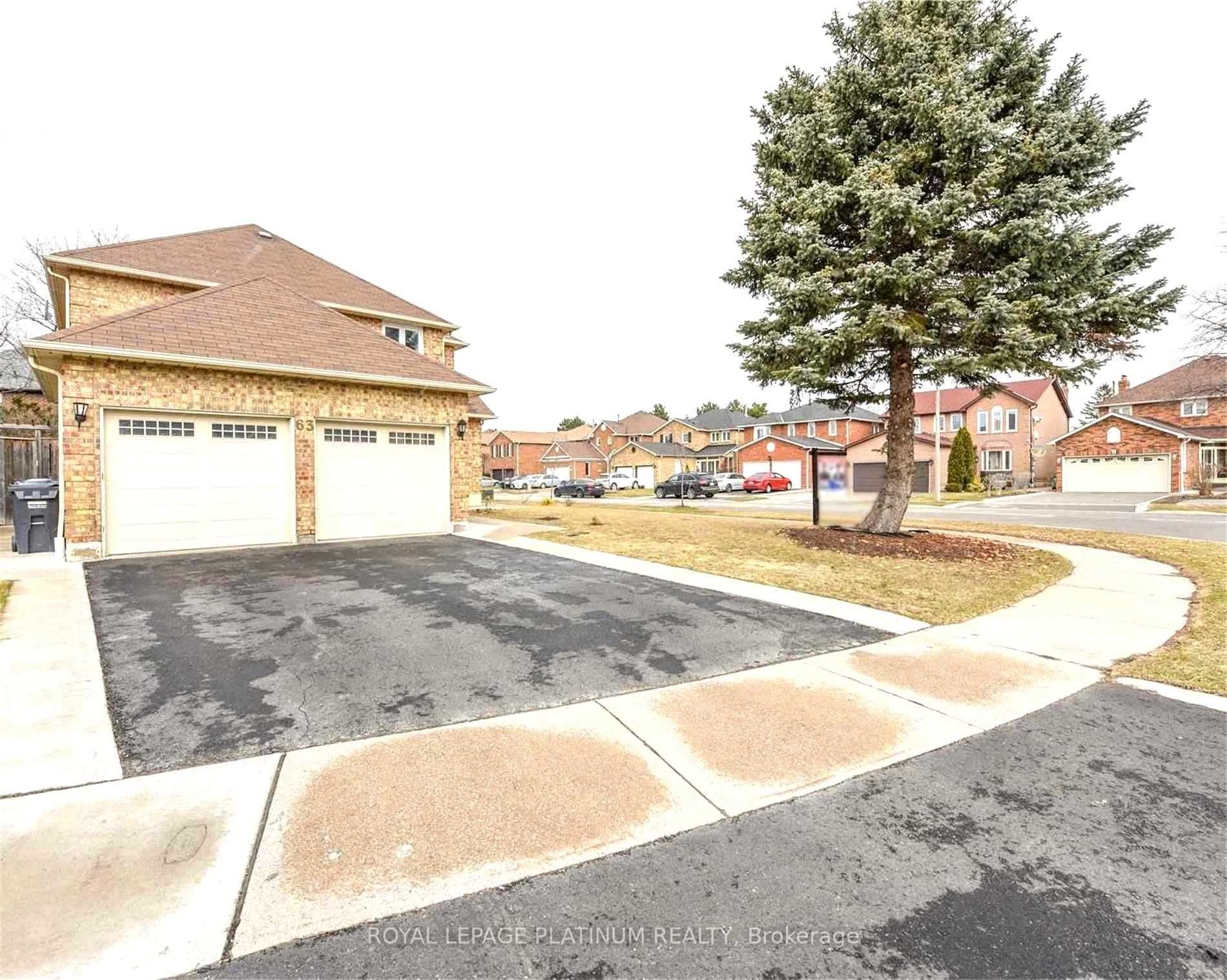 63 Lord Simcoe Drive, Brampton, ON L6S 5G7 photo 2