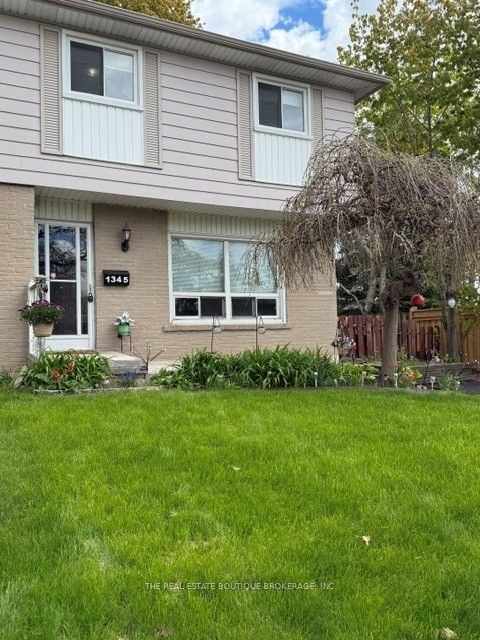 1345 Colonsay Drive, Burlington, ON L7P 2T6