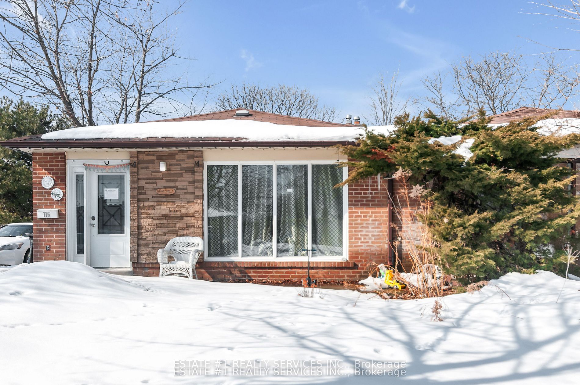 116 Addington Crescent, Brampton, ON L6T 2R5 photo 2