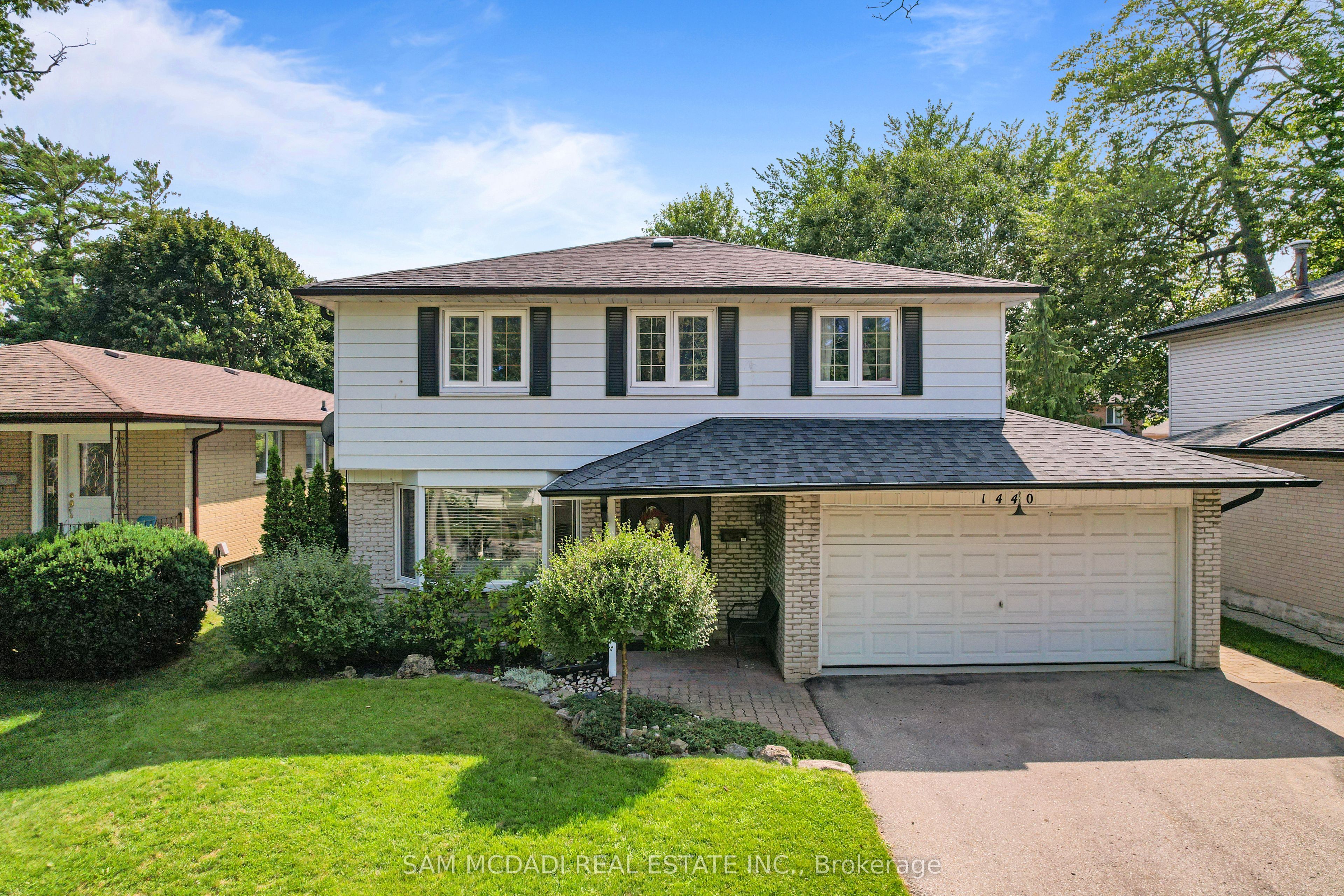 1440 Leda Avenue, Mississauga, ON L5G 4B7 photo 2
