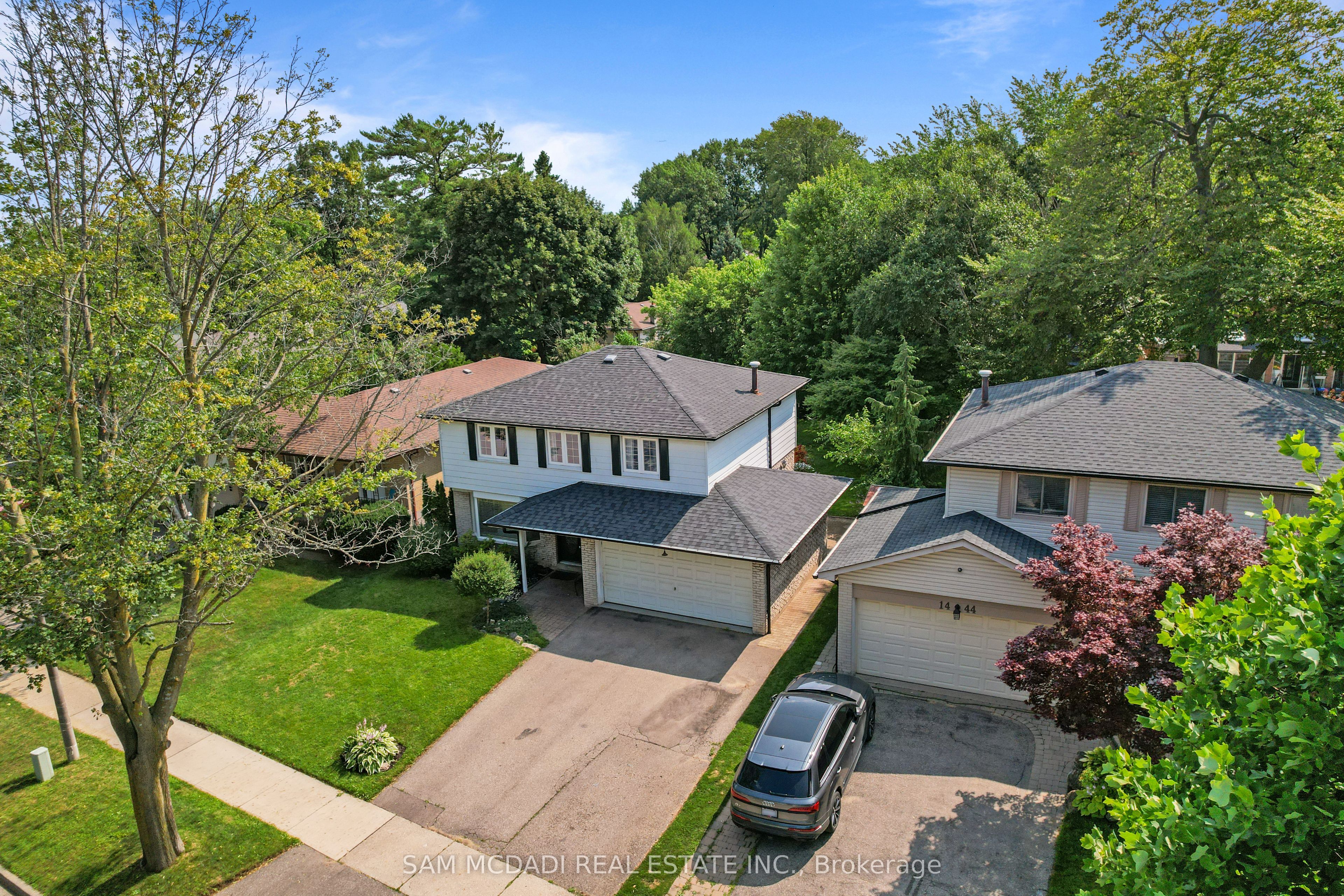 1440 Leda Avenue, Mississauga, ON L5G 4B7 photo 4