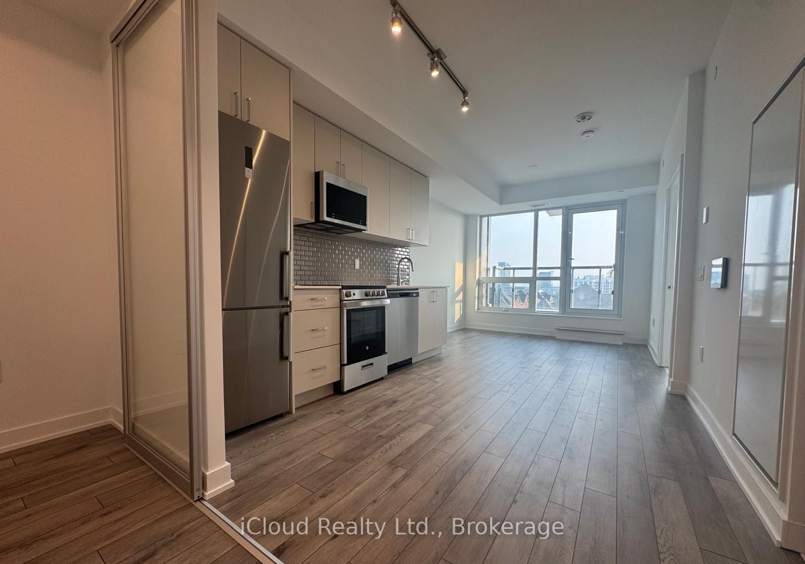 1005 Dundas Street E 632, Oakville, ON L6H 8C7 photo 5