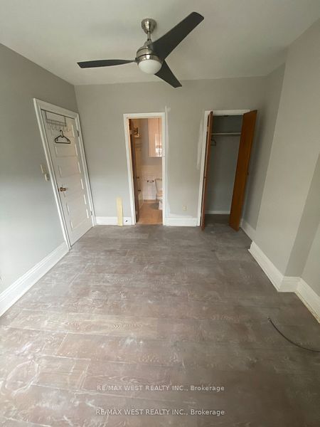35 Lansdowne Avenue 2, Toronto, ON M6K 2V7 photo 3