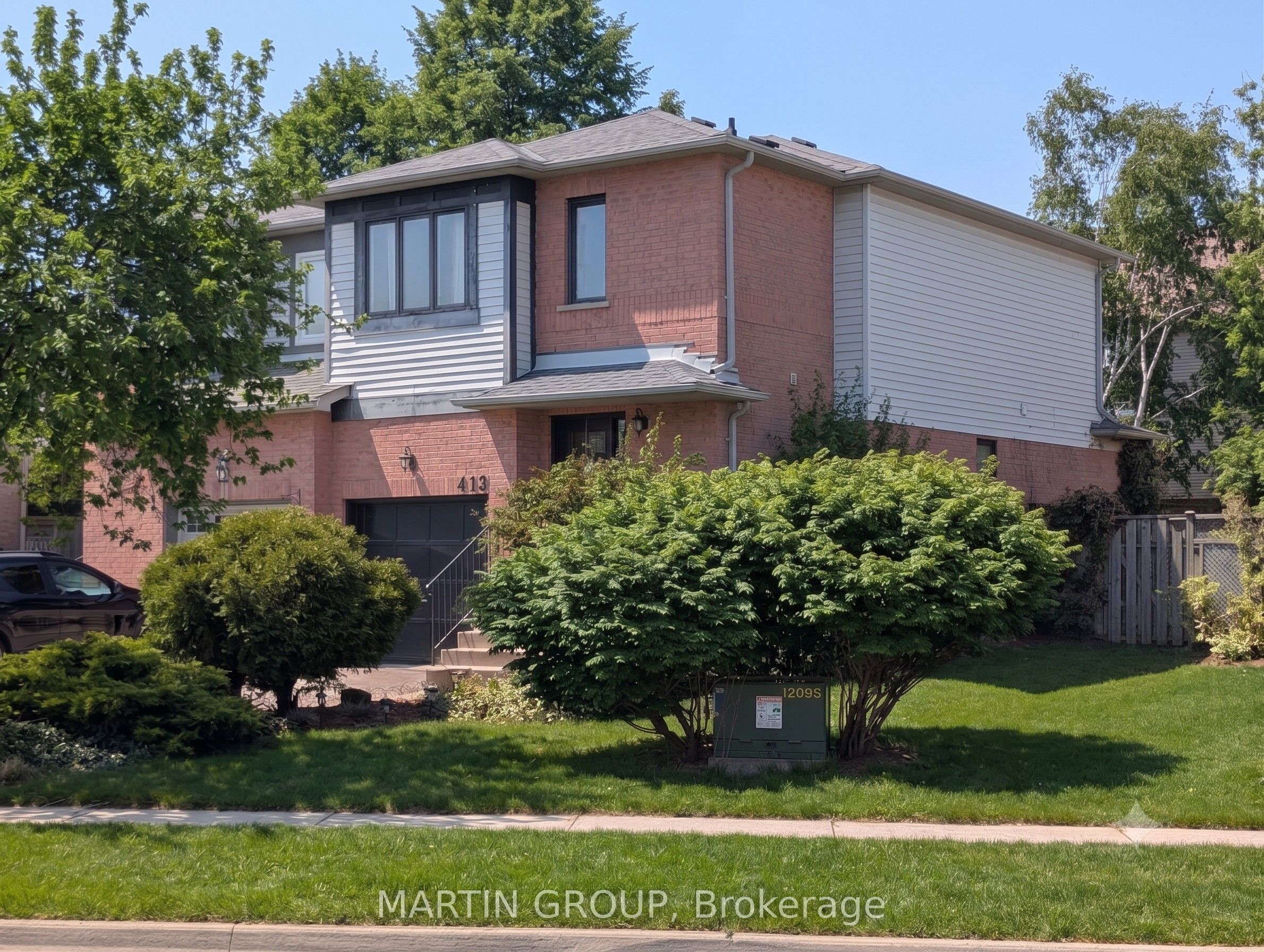 413 Levanna Lane, Oakville, ON L6H 6B8