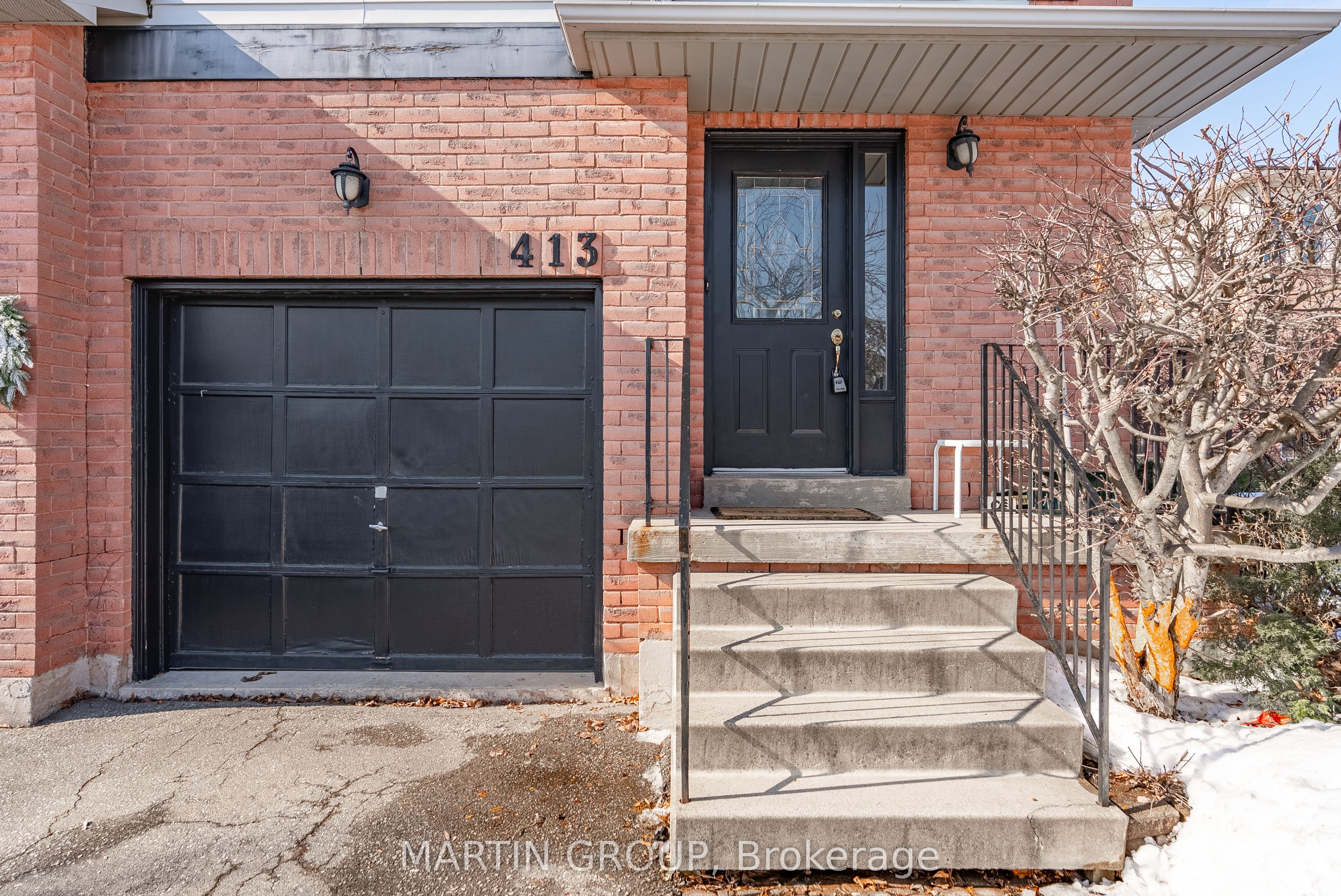 413 Levanna Lane, Oakville, ON L6H 6B8 photo 2