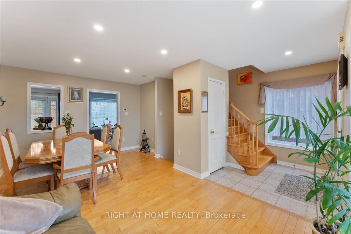 2356 Proudfoot Trail, Oakville, ON L6M 3Y2 photo 4