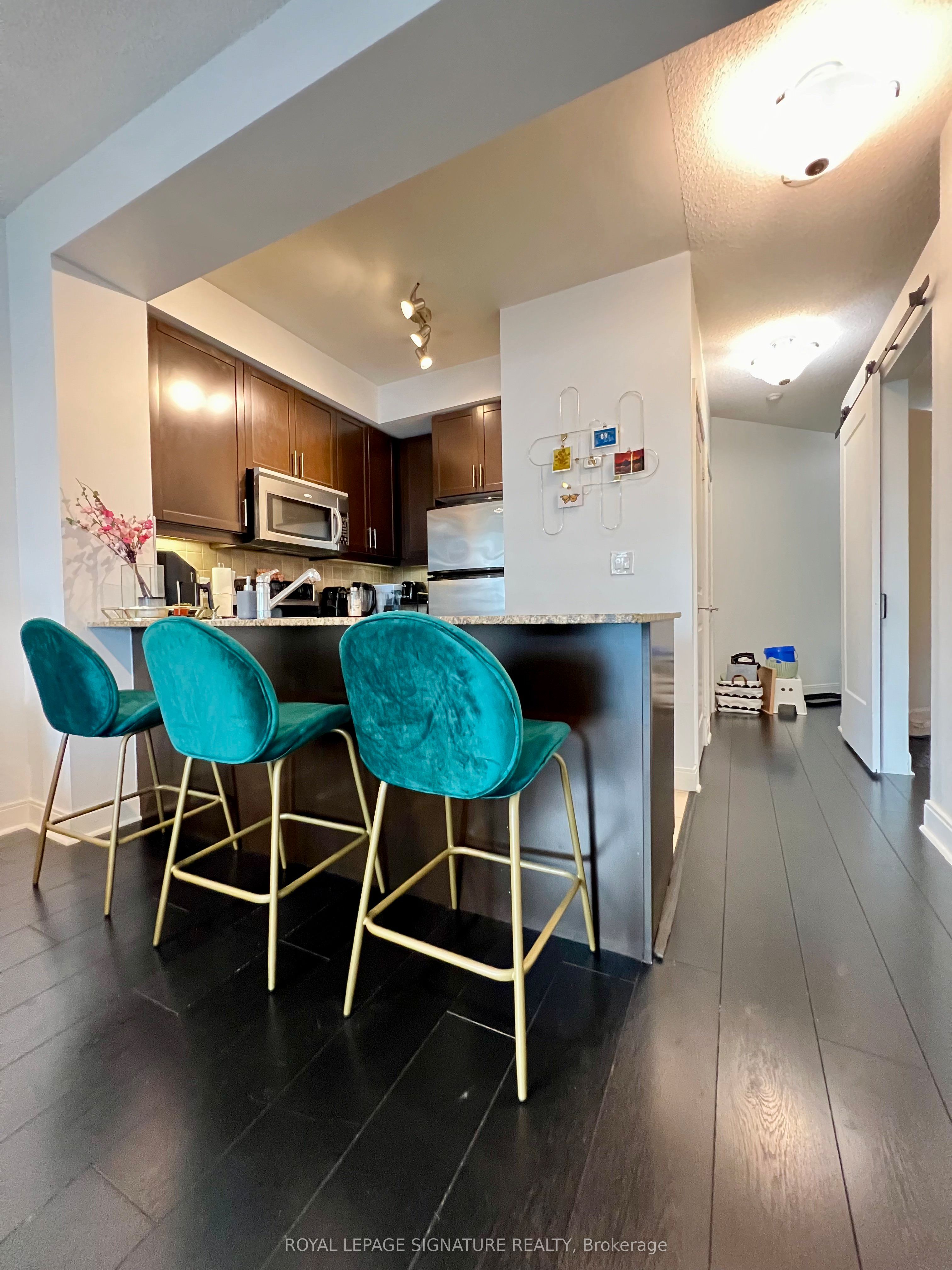 80 Absolute Avenue 607, Mississauga, ON L4Z 0A5