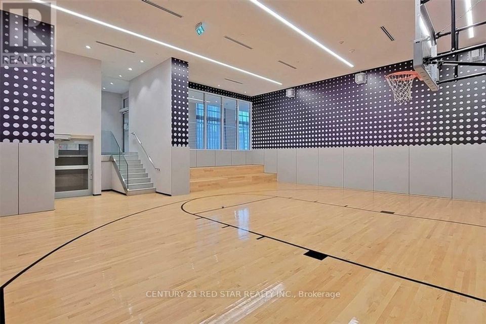 9 Mabelle Avenue 2421, Toronto, ON M9A 0E1 photo 3