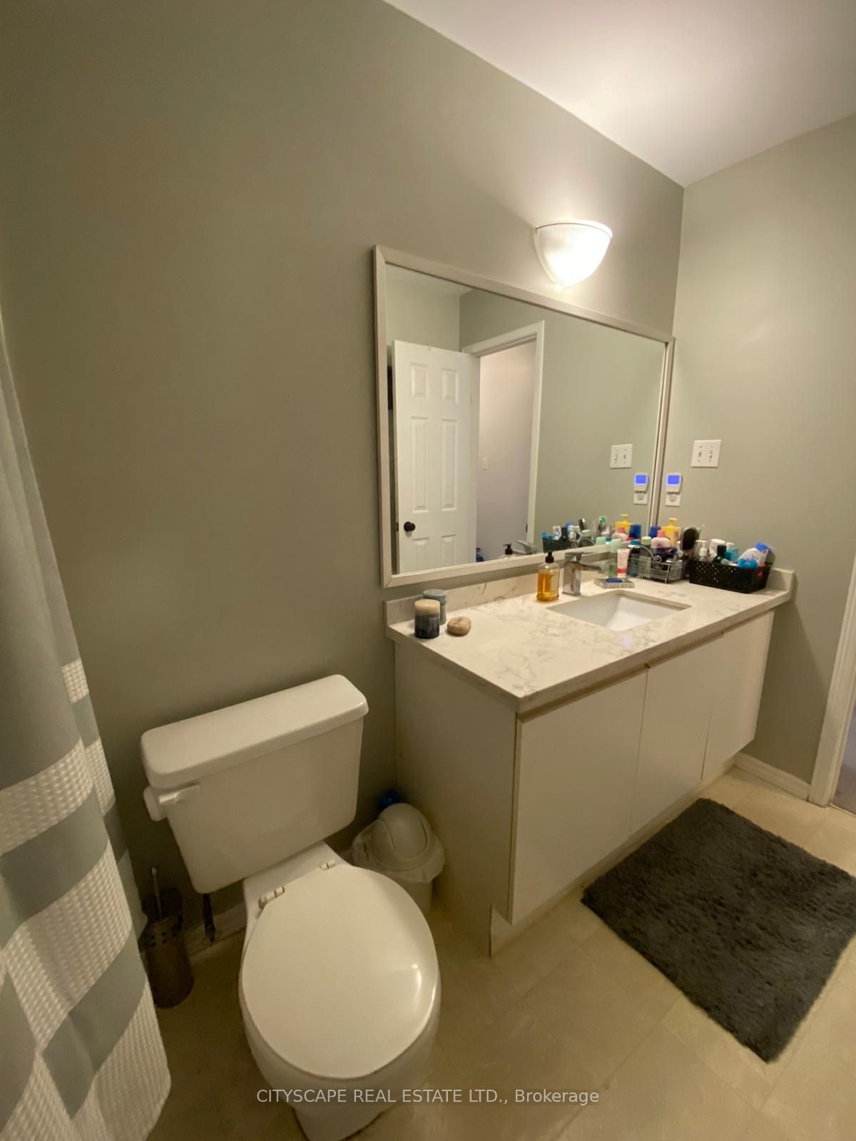 1050 Bristol Road W 40, Mississauga, ON L5V 2E8 photo 4