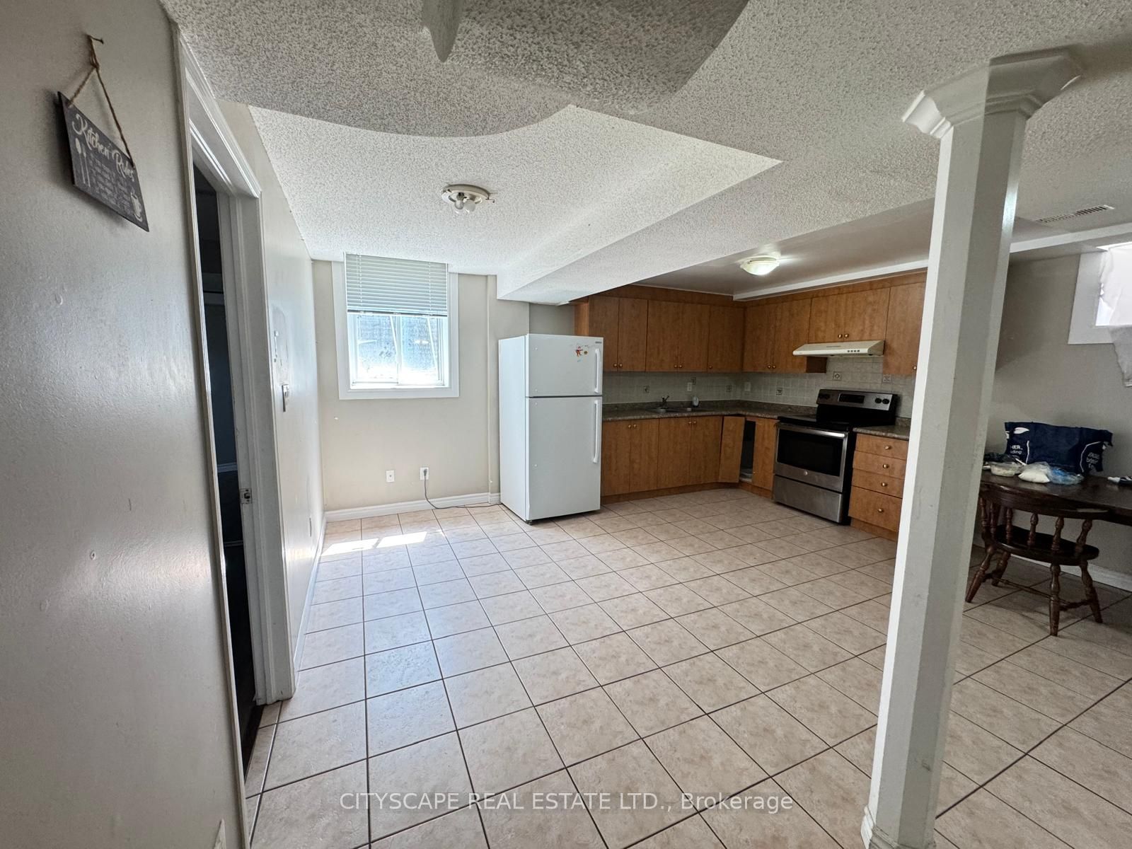 112 Worthington Avenue Bsmt, Brampton, ON L7A 3H3 photo 3