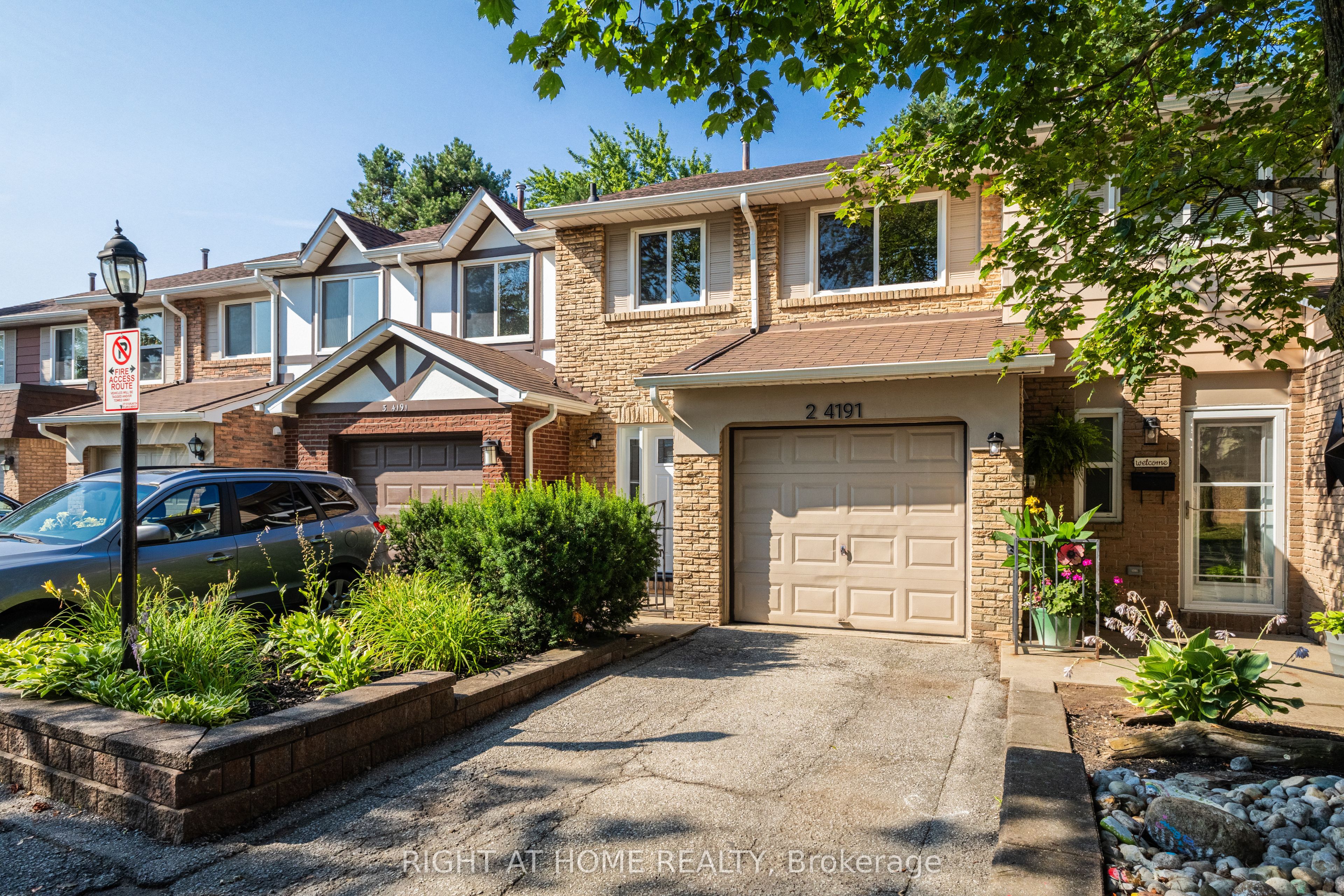 4191 Longmoor Drive 2, Burlington, ON L7L 5J9