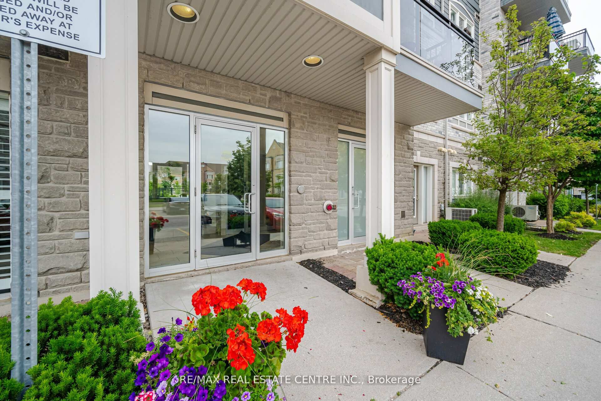 5150 Winston Churchill Boulevard 305, Mississauga, ON L5M 0P1 photo 2