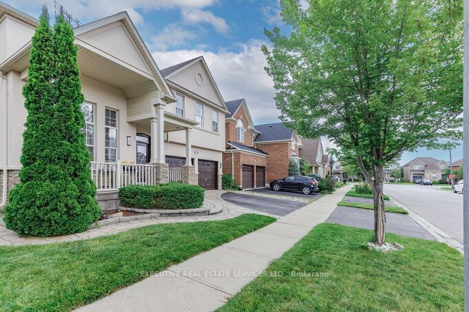 1129 Meighen Way N, Milton, ON L9T 6V6 photo 4