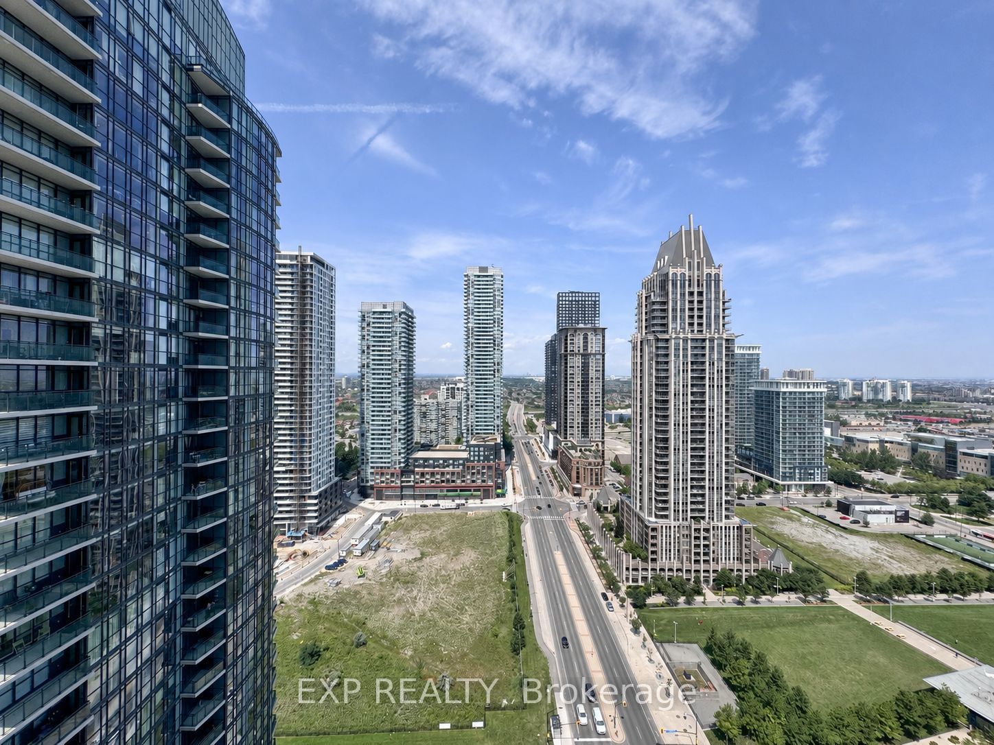 4070 Confederation Parkway 2709, Mississauga, ON L5B 0E9 photo 2