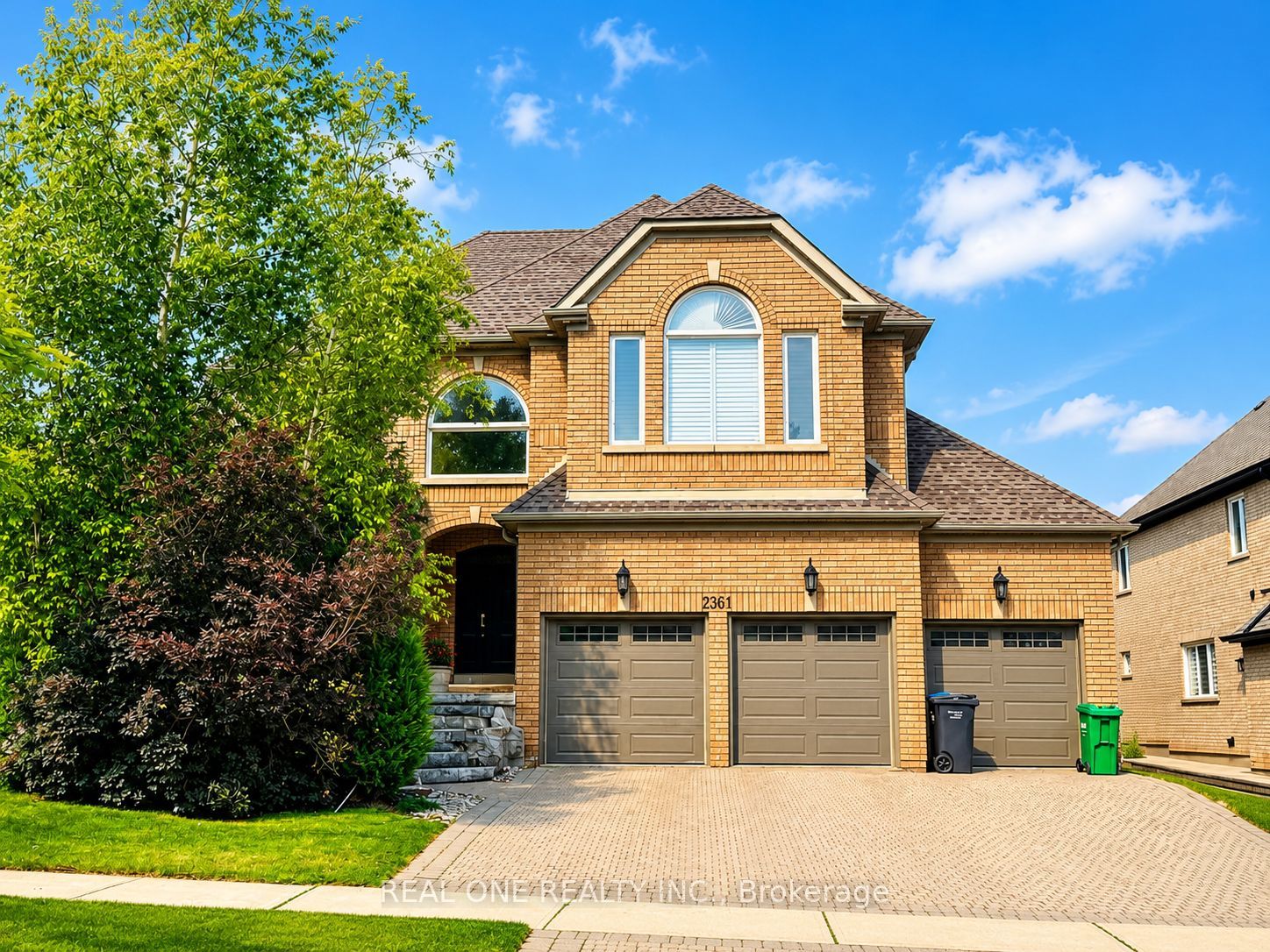 2361 Silverwood Drive, Mississauga, ON L5M 5B4 photo 2