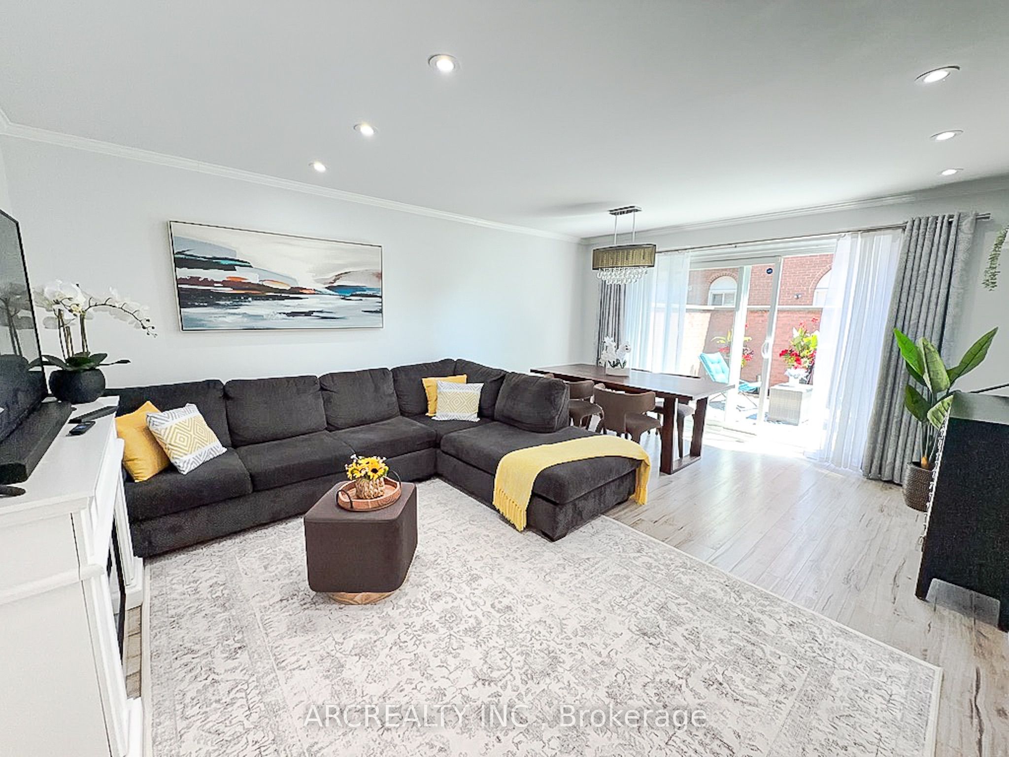 87 Irwin Road 1, Toronto, ON M9W 5W1 photo 2
